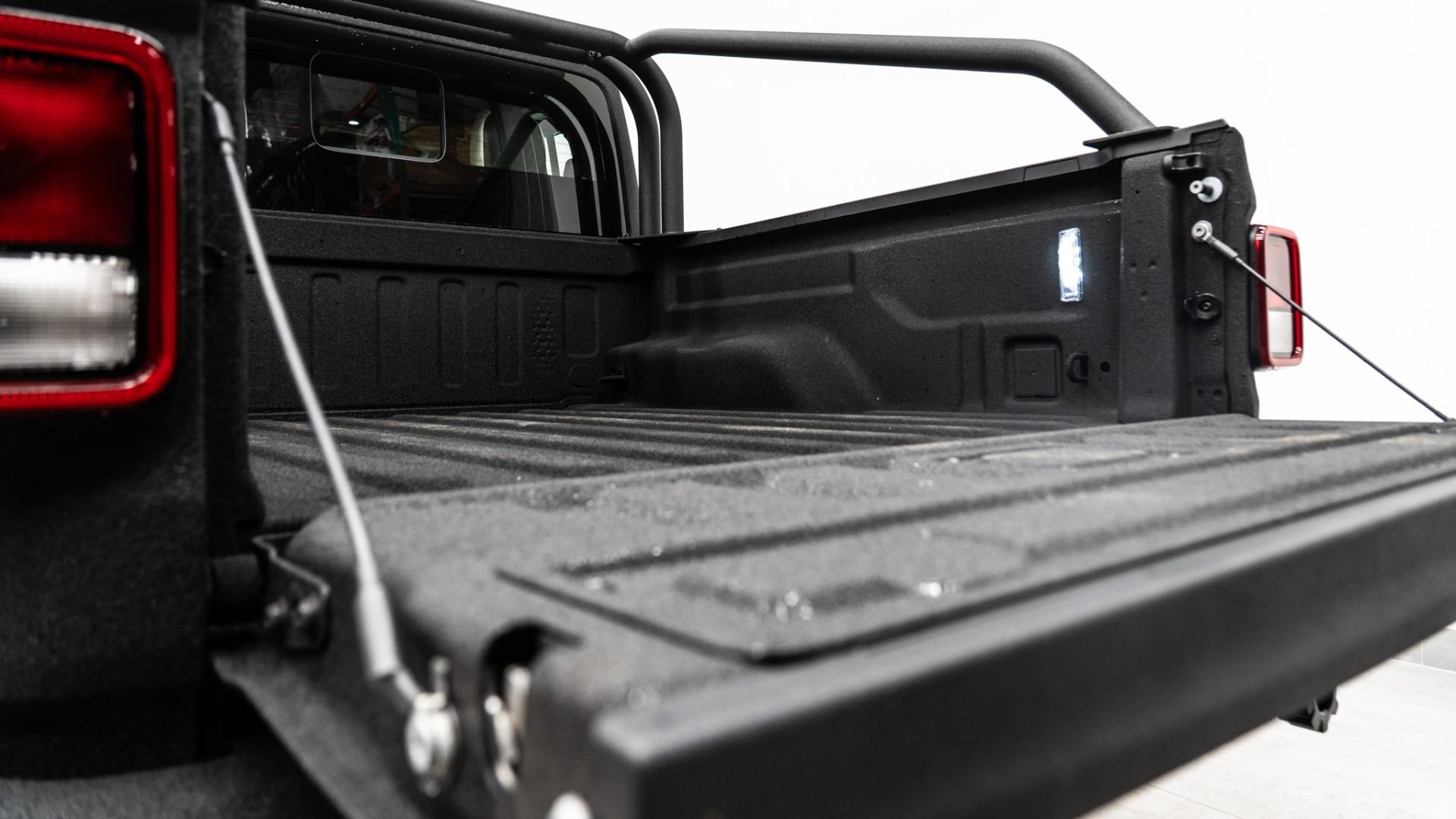 2025 JEEP GLADIATOR in Black, photo 48 of 59