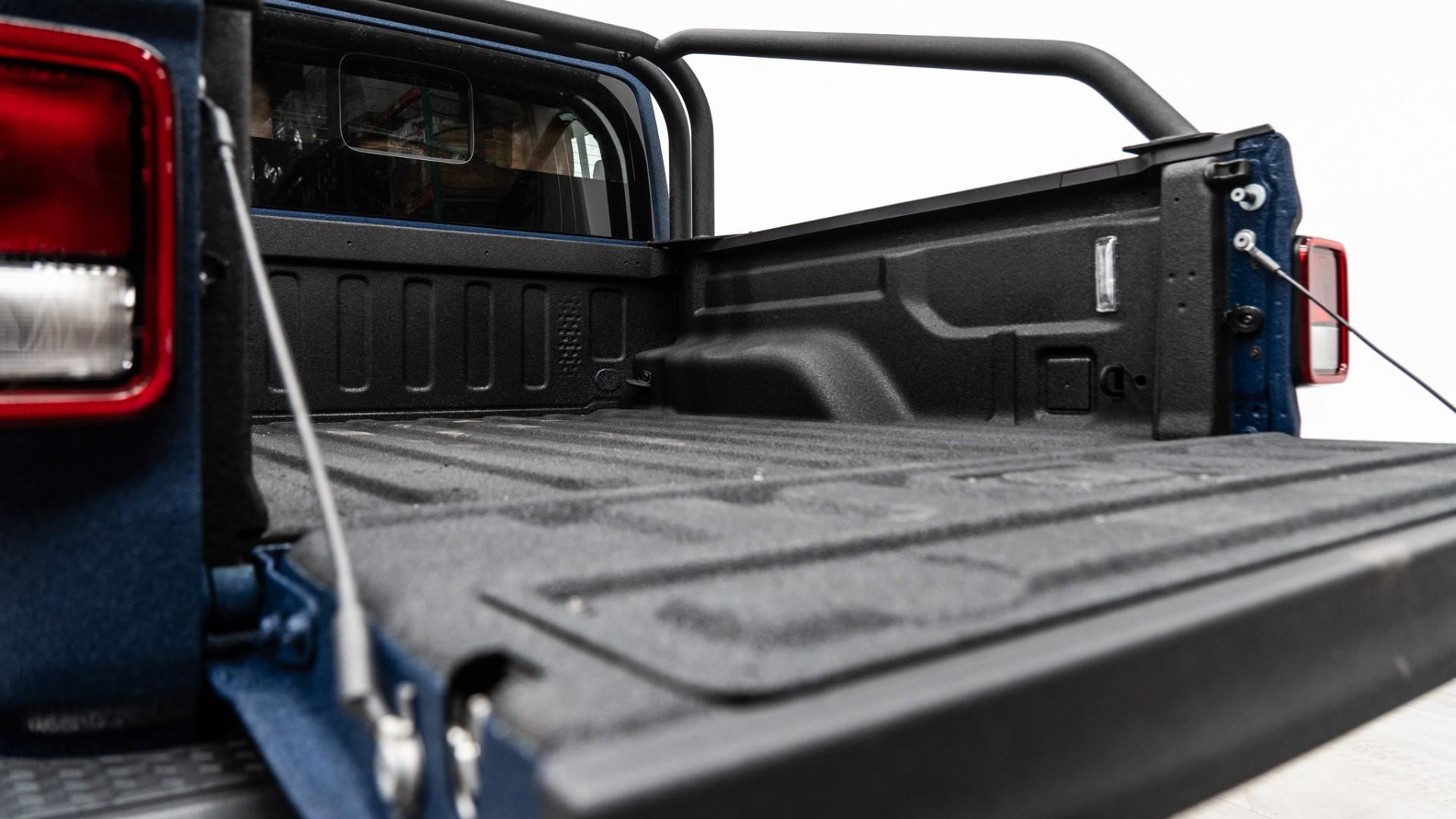 2025 JEEP GLADIATOR in Navy, photo 49 of 53
