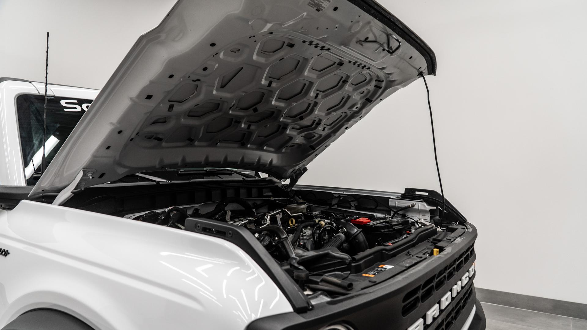 2025 FORD BRONCO in White, photo 35 of 47