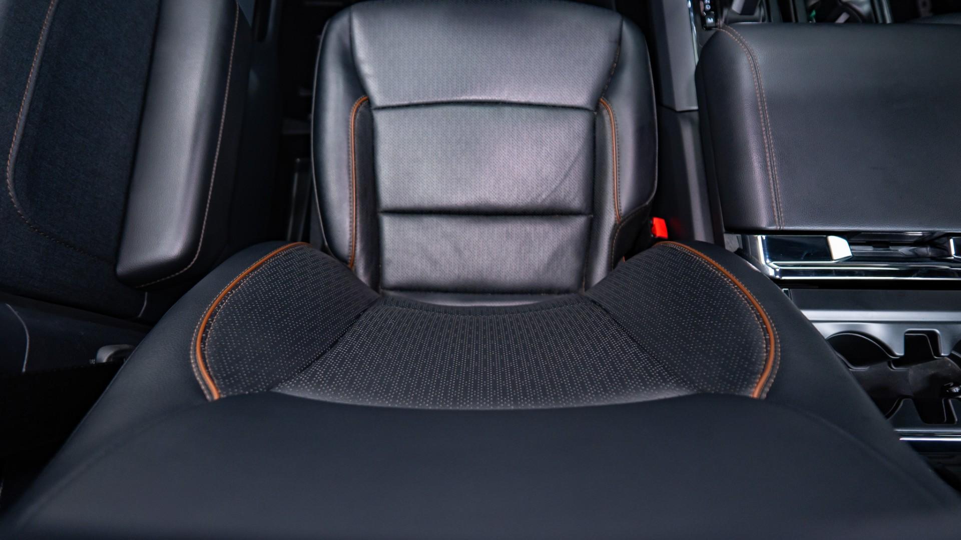 2024 FORD F-150 LARIAT in Carbonized Gray, photo 13 of 50