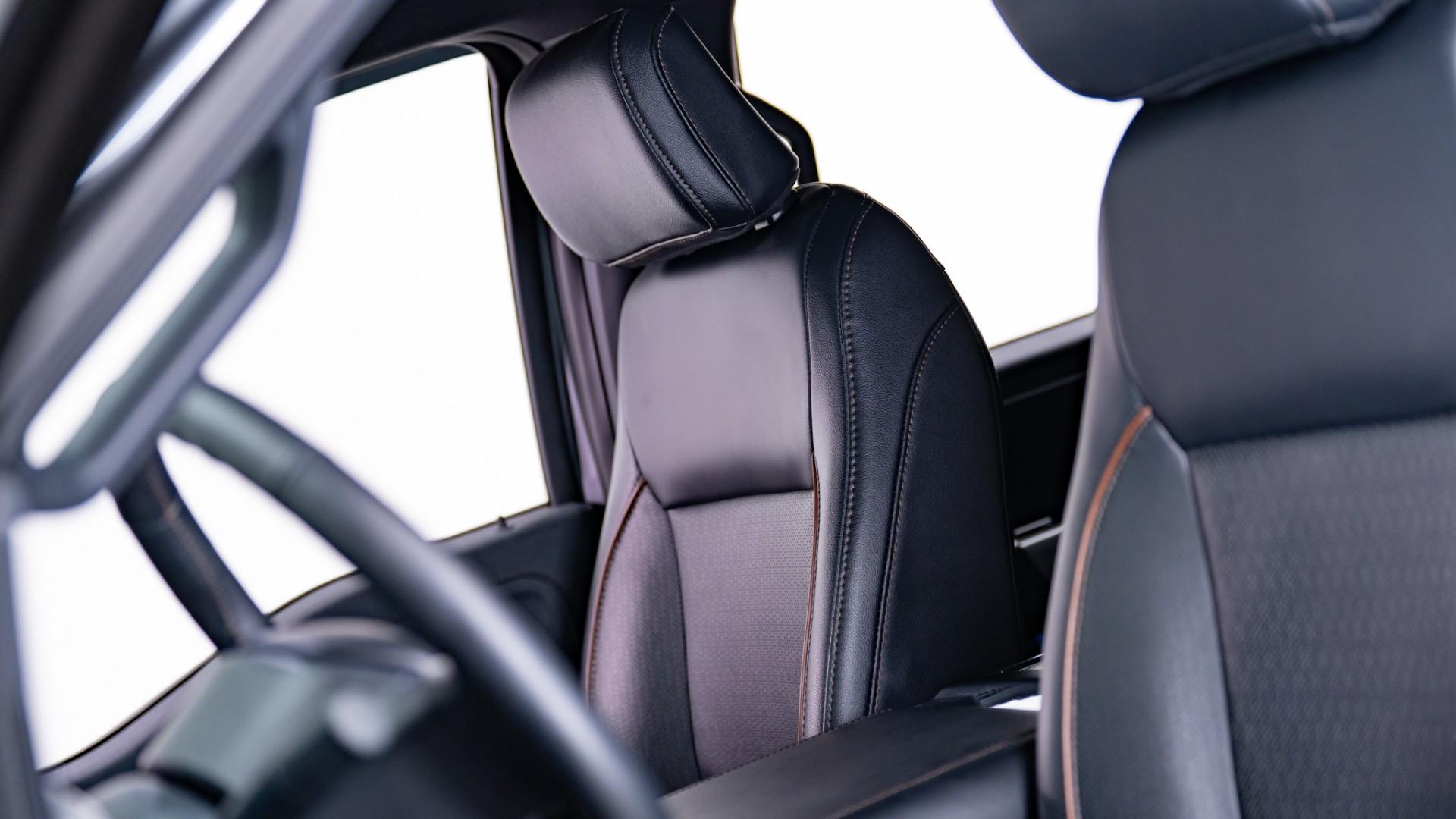 2024 FORD F-150 LARIAT in Carbonized Gray, photo 19 of 50