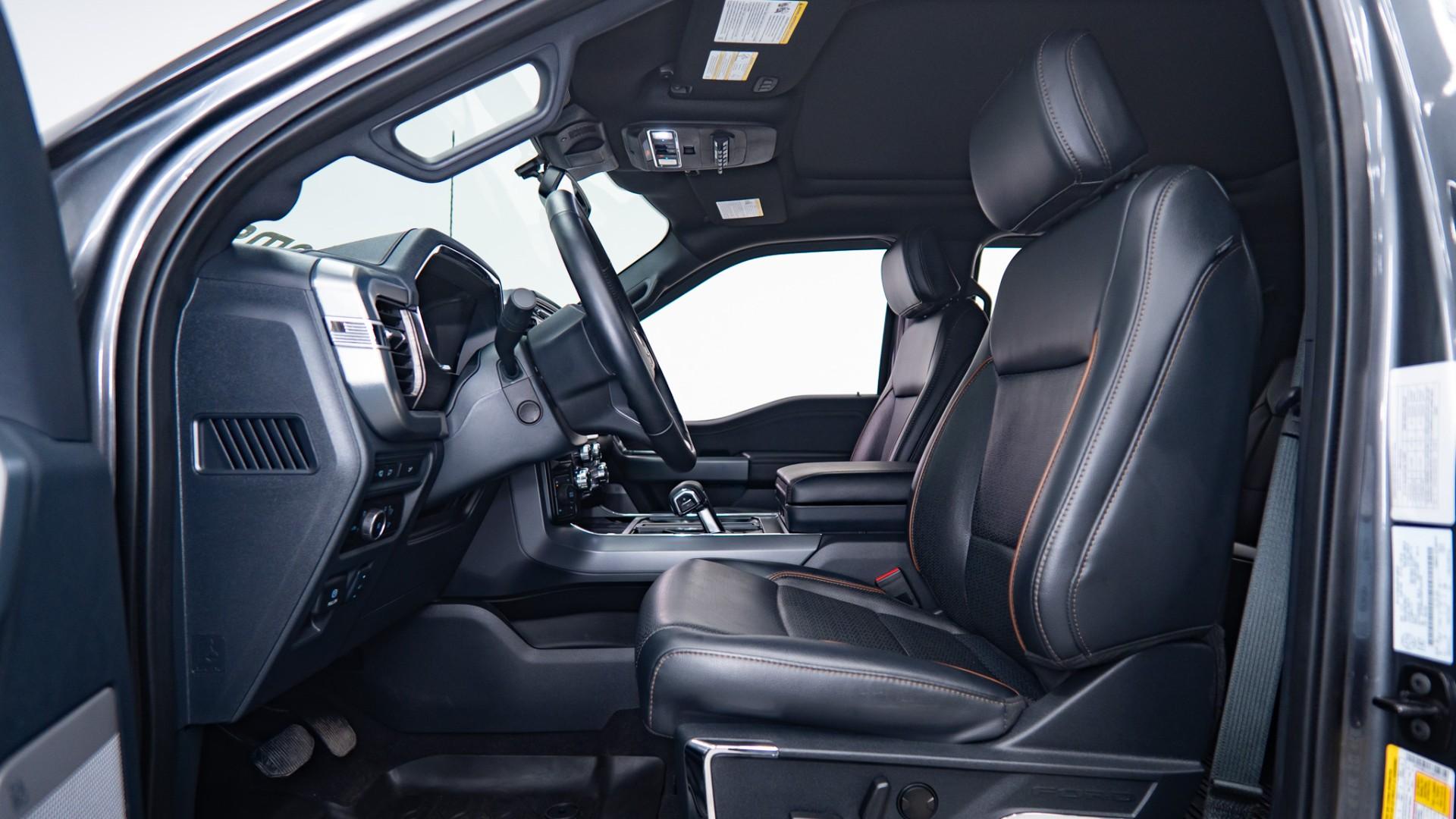 2024 FORD F-150 LARIAT in Carbonized Gray, photo 21 of 50