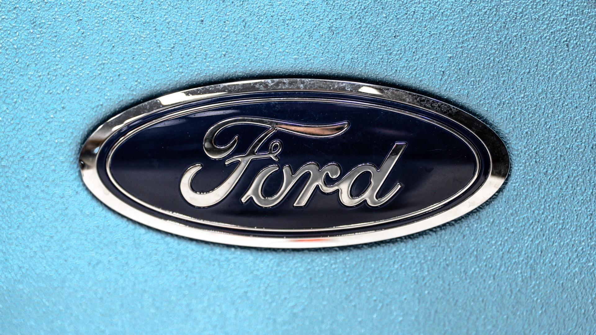 2025 FORD BRONCO in Baby Blue, photo 50 of 54