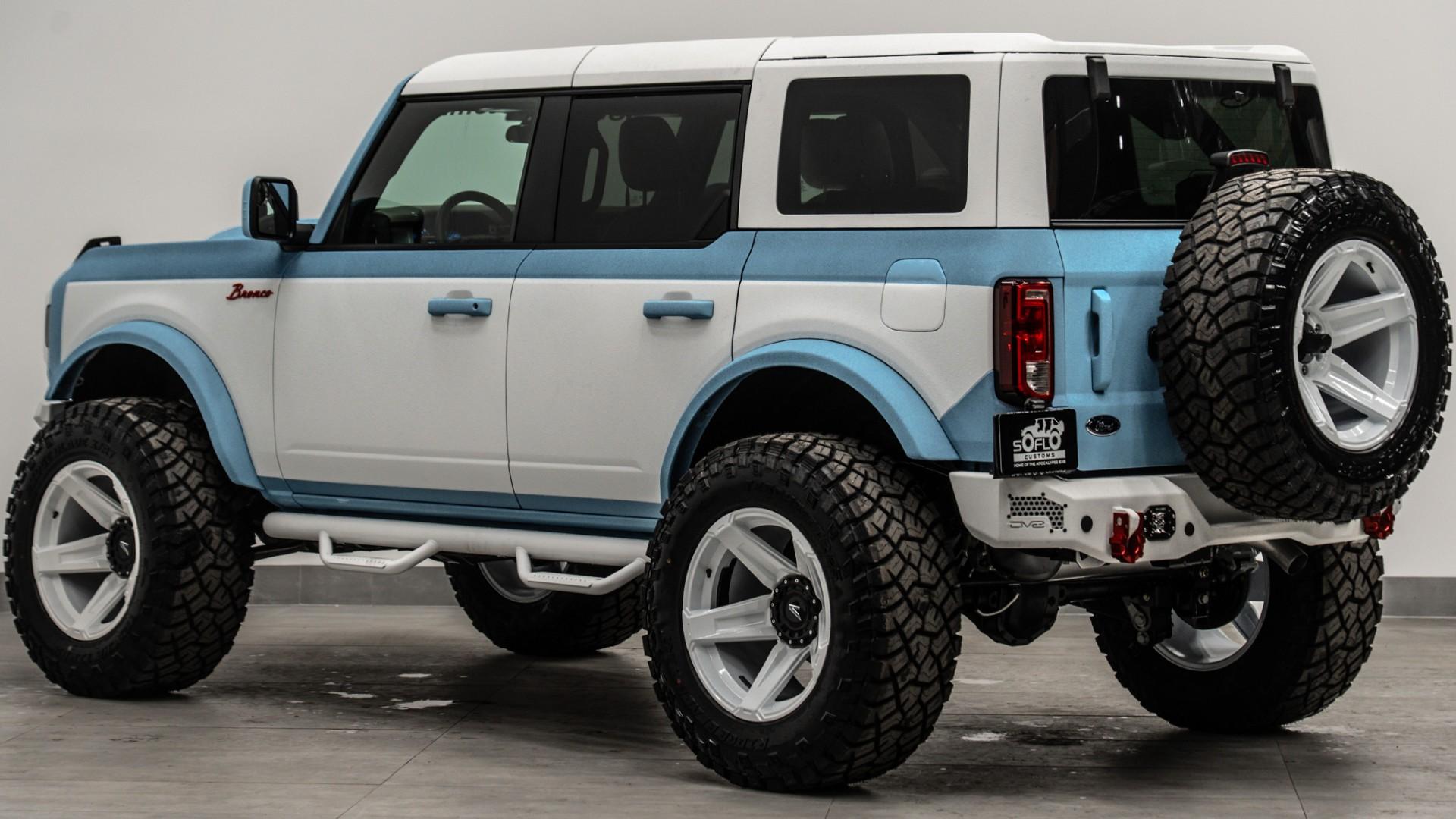 2025 FORD BRONCO in Baby Blue, photo 11 of 54