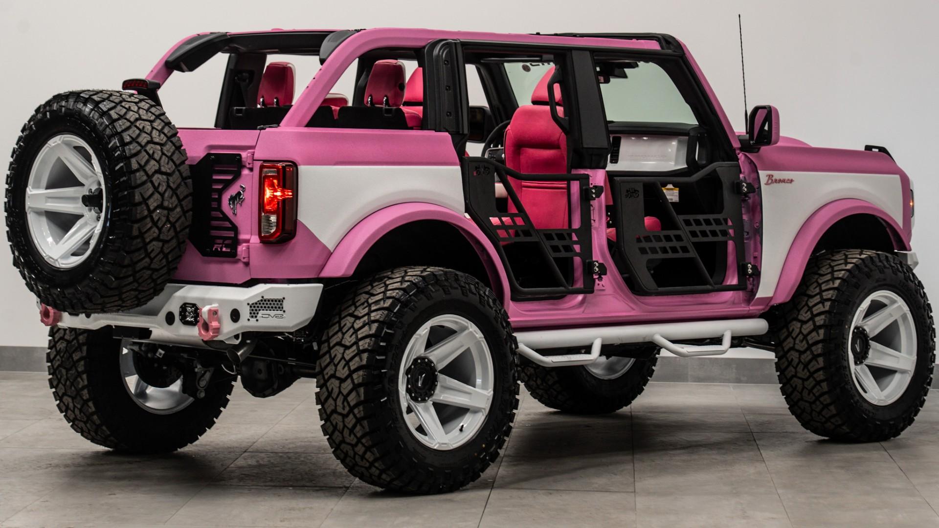 2025 FORD BRONCO in Pink, photo 6 of 57