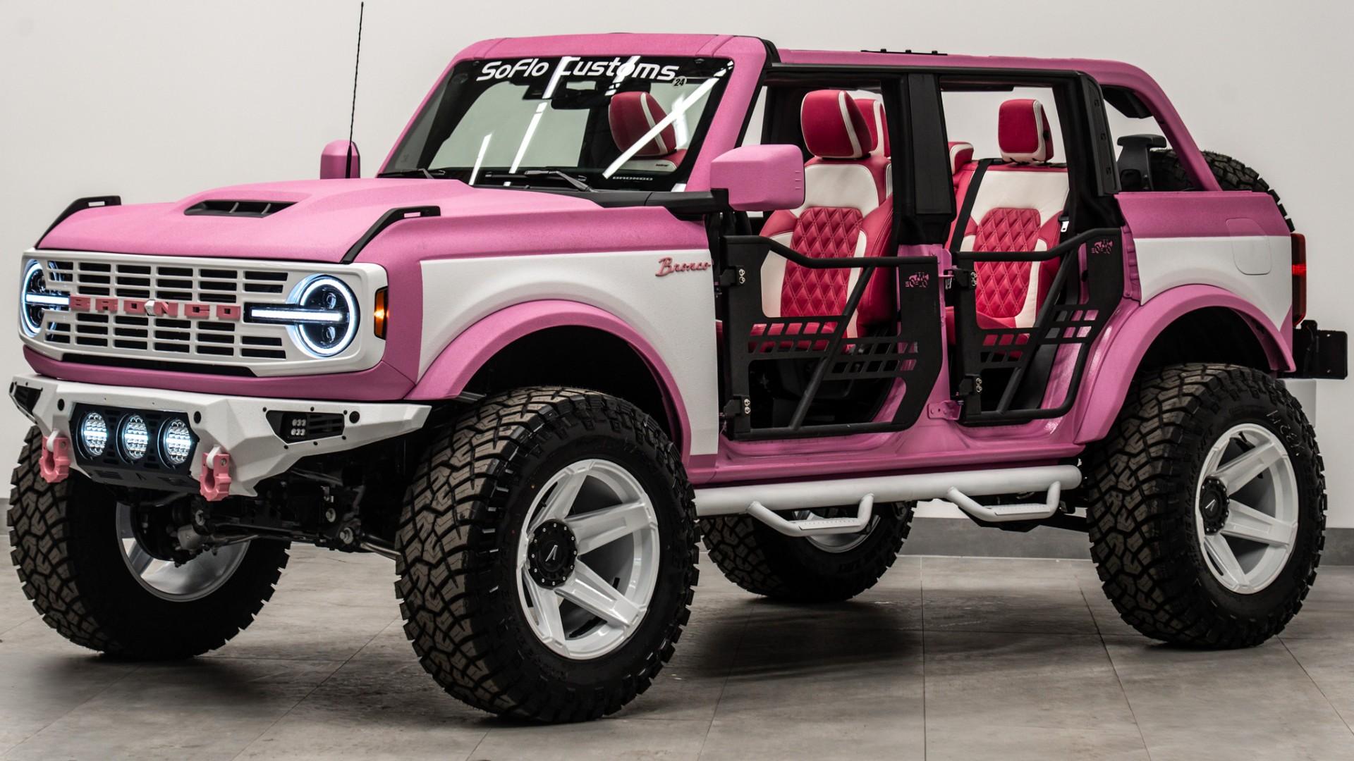 2025 FORD BRONCO in Pink, photo 4 of 57