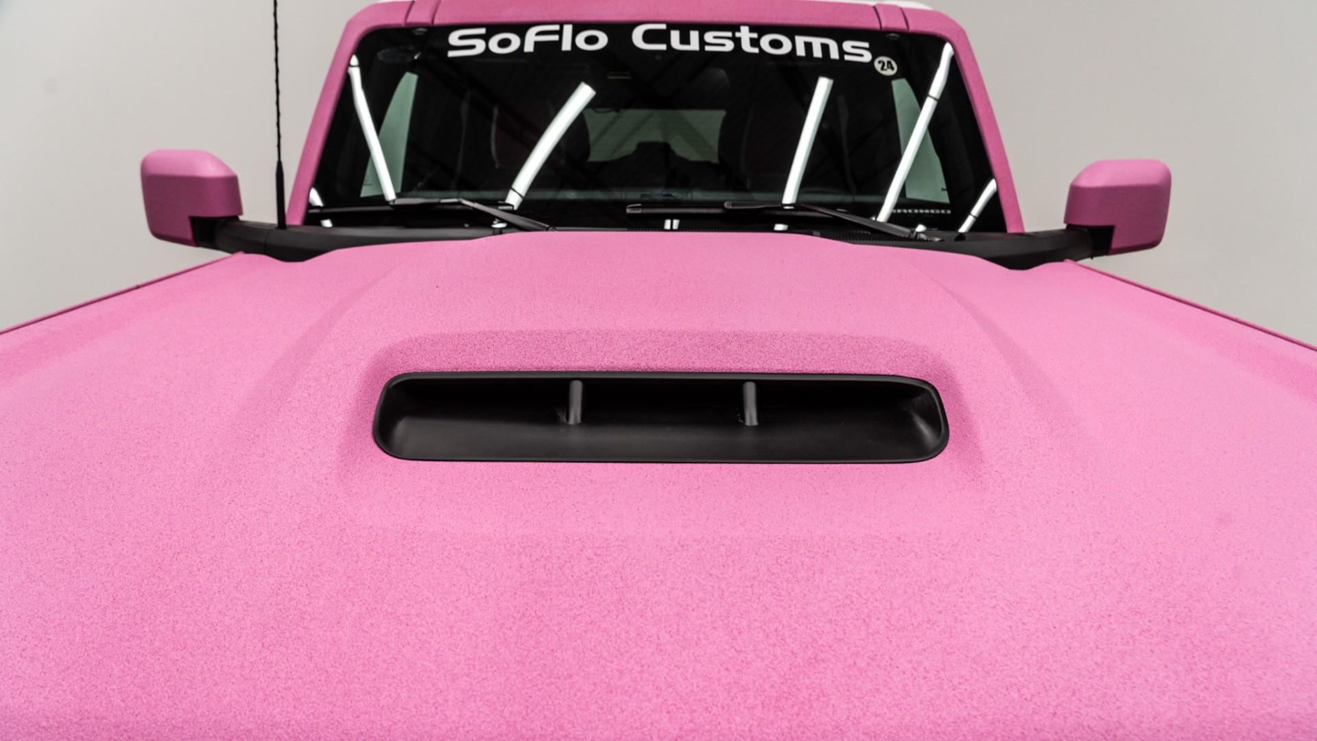 2025 FORD BRONCO in Pink, photo 32 of 57