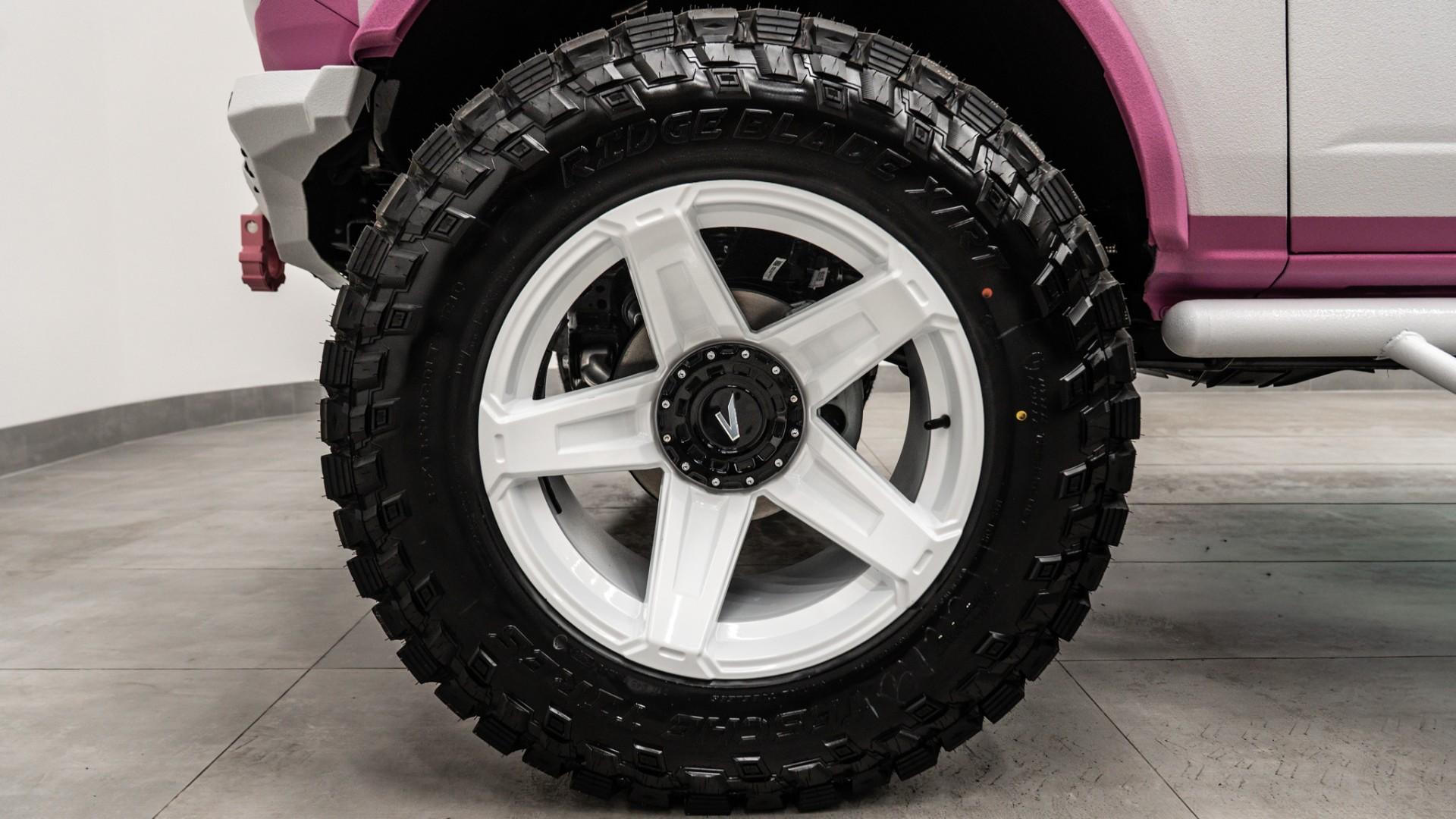 2025 FORD BRONCO in Pink, photo 47 of 57