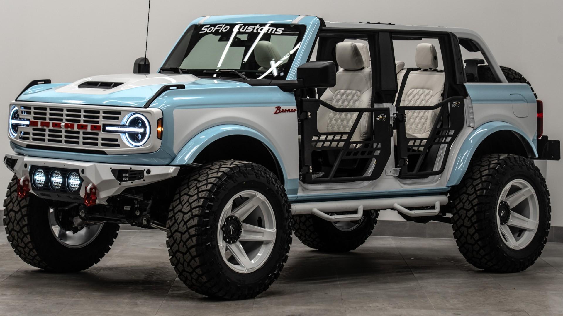 2025 FORD BRONCO in Baby Blue, photo 15 of 57
