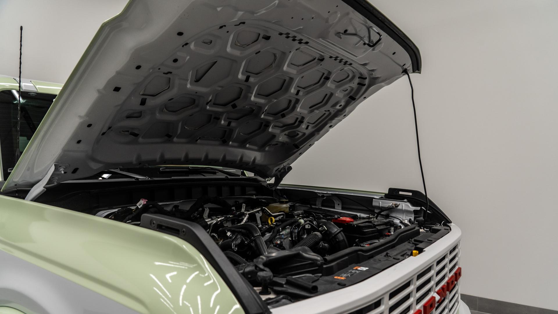 2025 FORD BRONCO in Green, photo 33 of 53