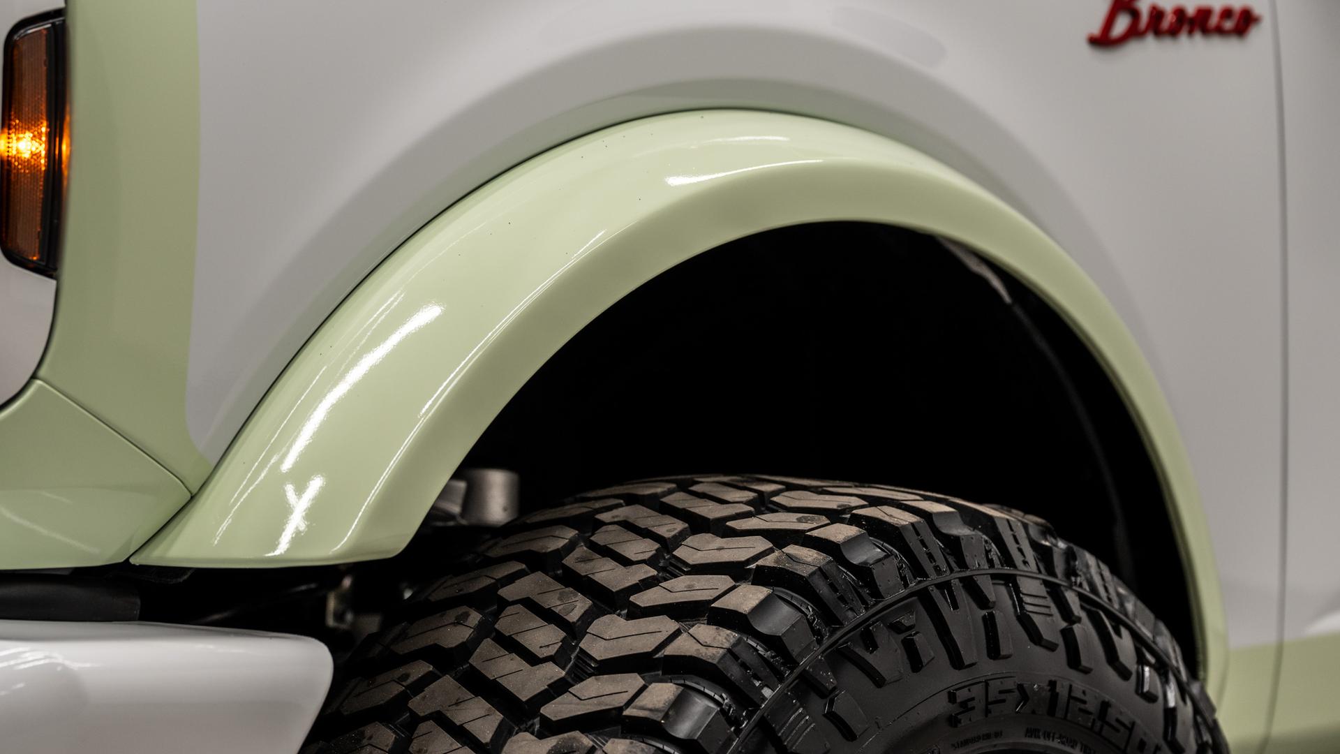 2025 FORD BRONCO in Green, photo 38 of 53