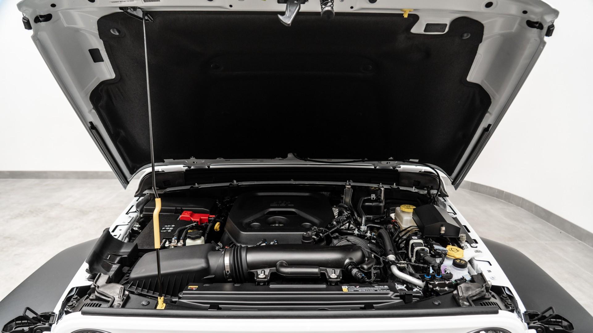 2026 JEEP WRANGLER in BRIGHT WHITE CLEARCOAT, photo 39 of 56