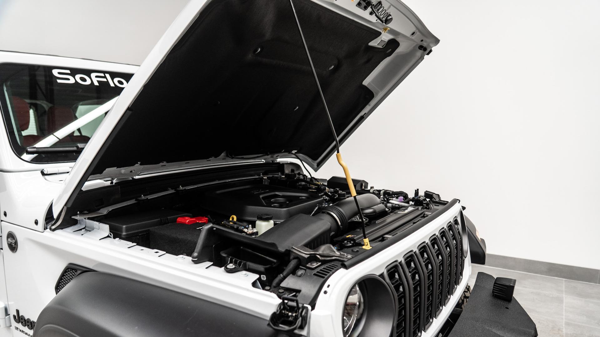 2026 JEEP WRANGLER in BRIGHT WHITE CLEARCOAT, photo 40 of 56