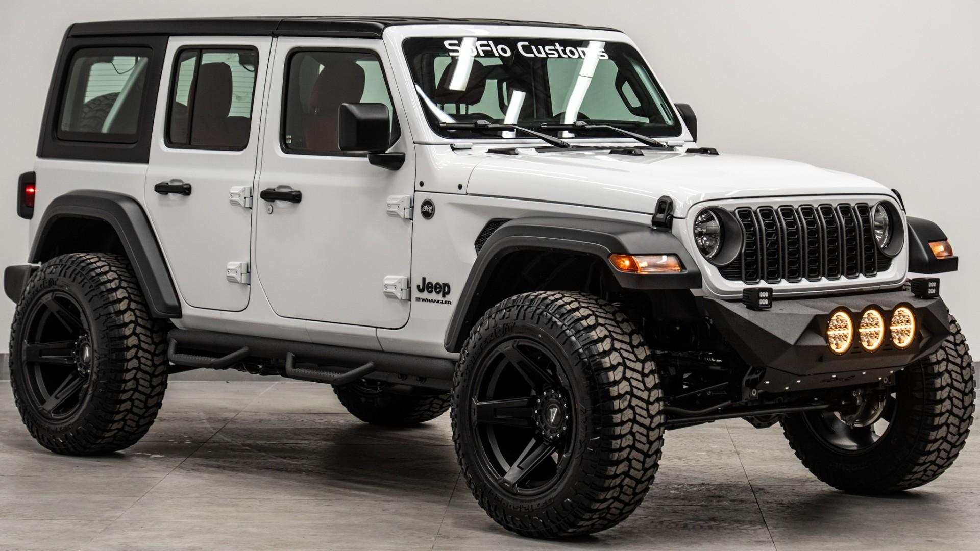 2026 JEEP WRANGLER in BRIGHT WHITE CLEARCOAT, photo 7 of 56