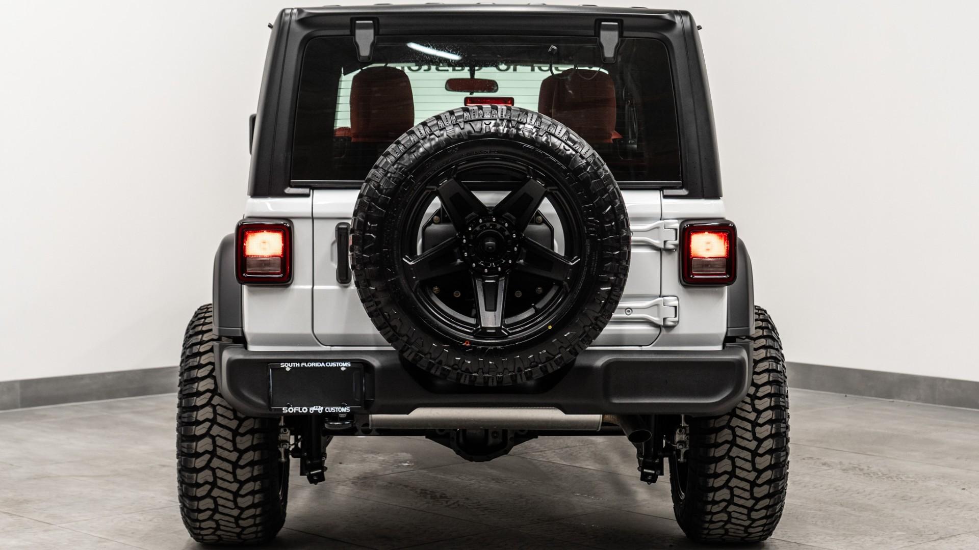 2026 JEEP WRANGLER in BRIGHT WHITE CLEARCOAT, photo 9 of 56