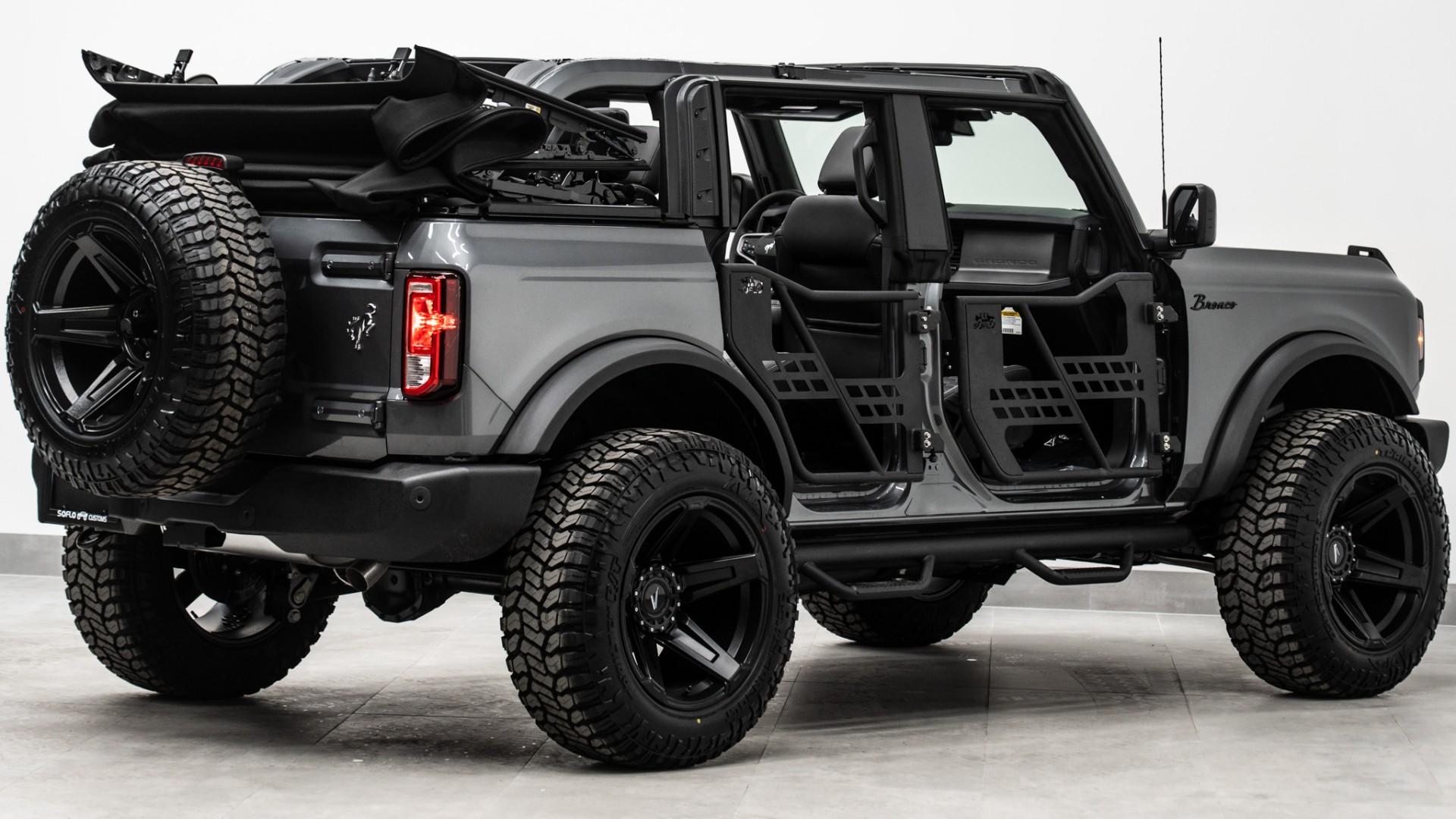 2025 FORD BRONCO in Carbonized Gray, photo 10 of 48