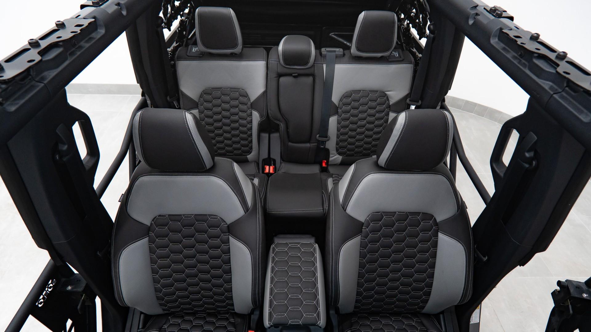 2025 FORD BRONCO in Carbonized Gray, photo 19 of 48