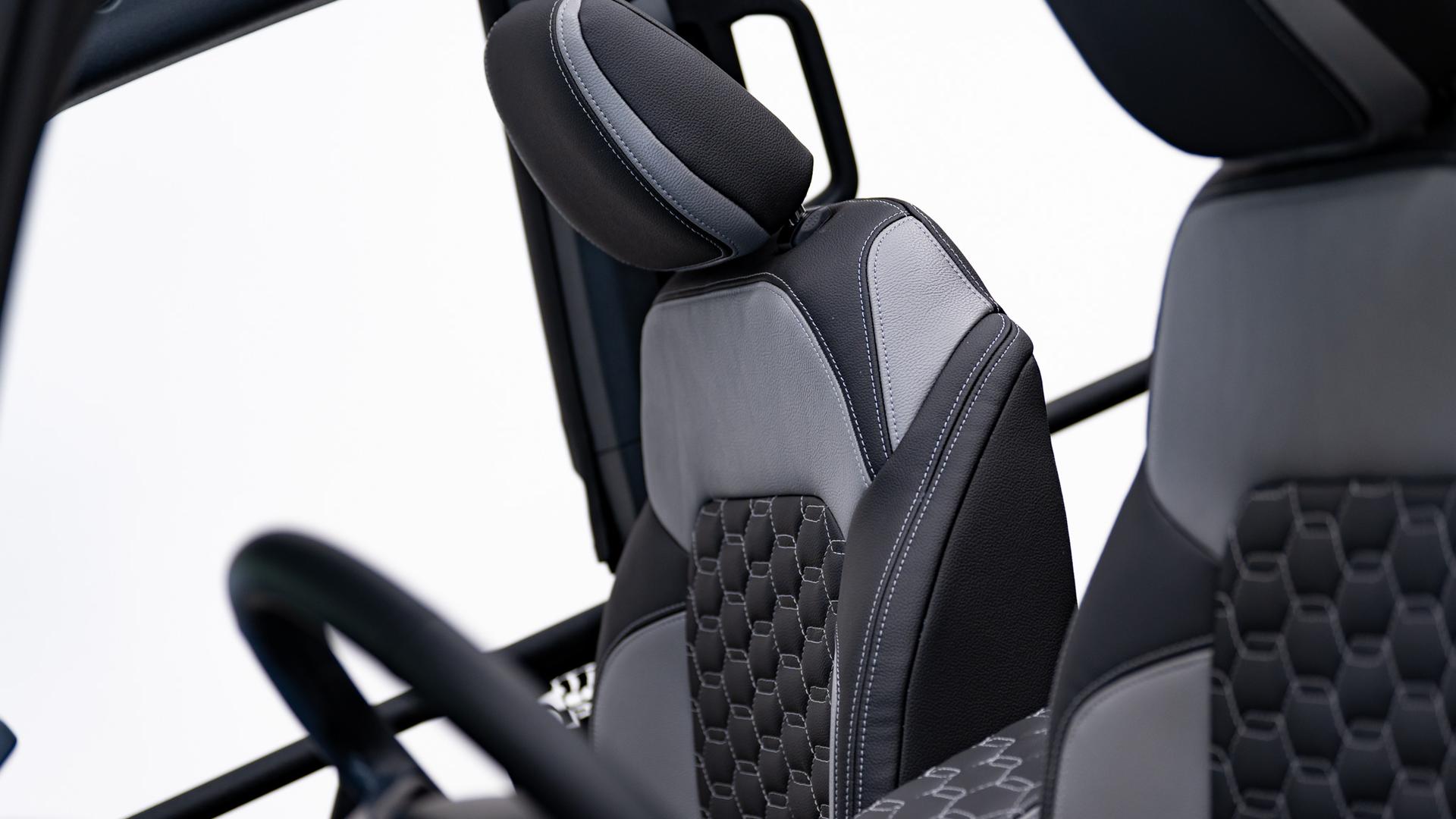 2025 FORD BRONCO in Carbonized Gray, photo 31 of 48