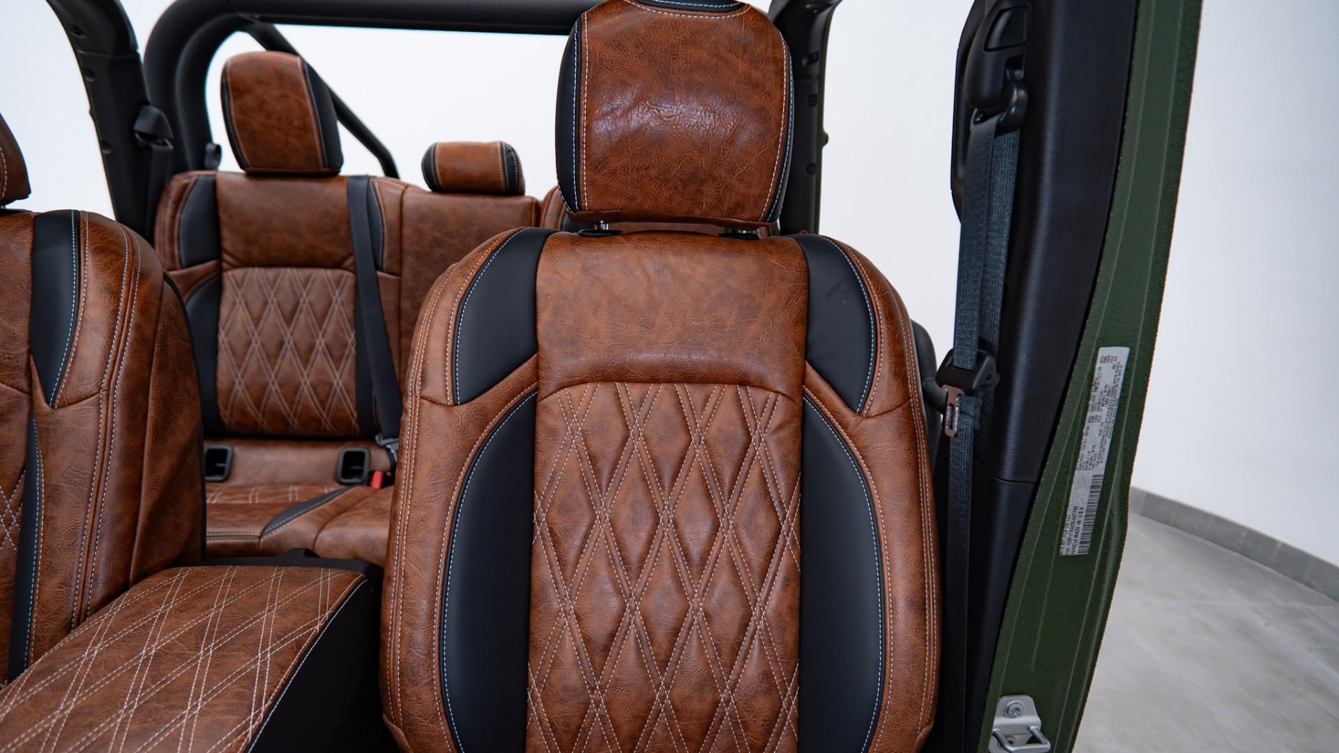 2025 JEEP GLADIATOR in Green, photo 3 of 57