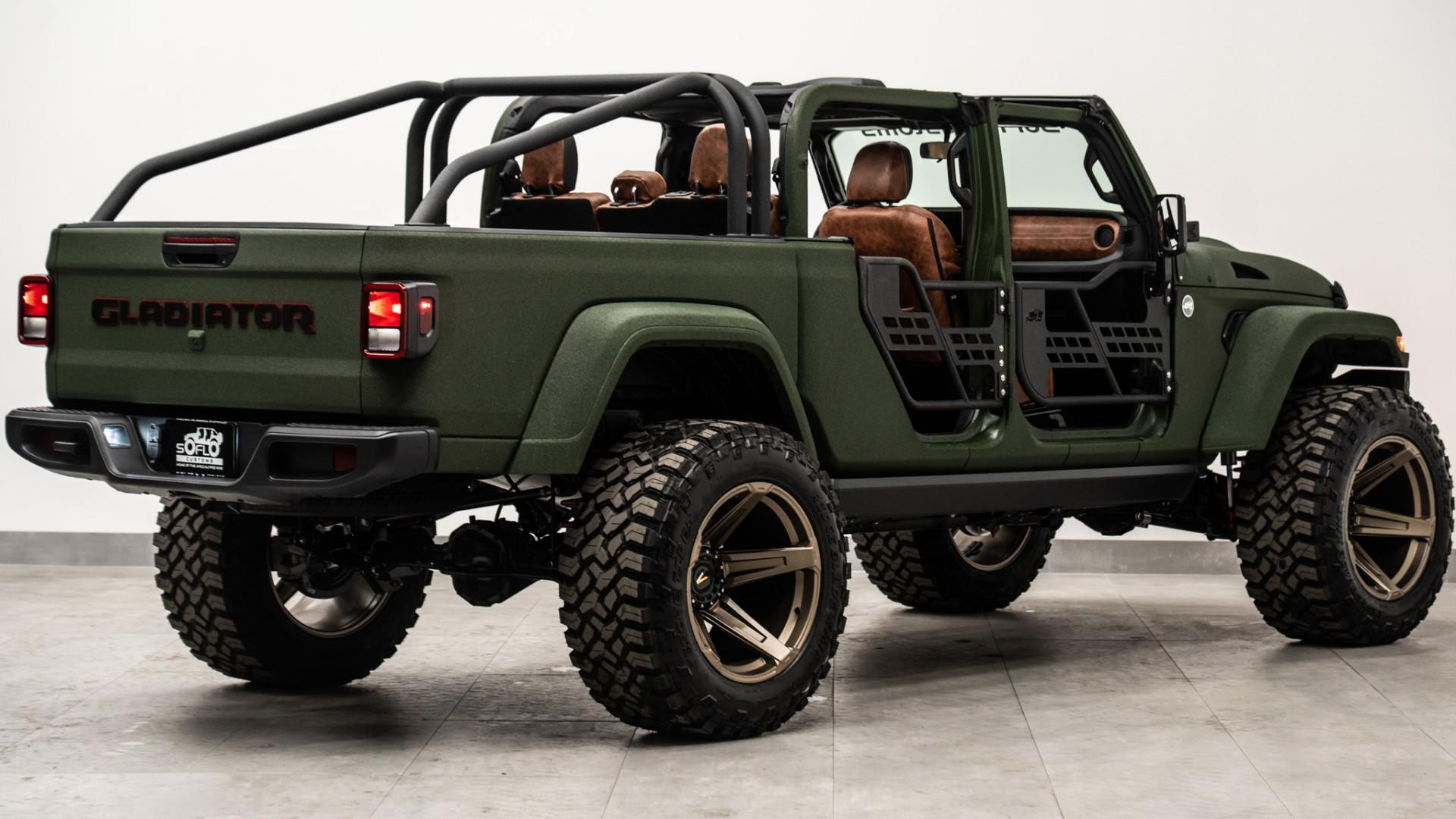 2025 JEEP GLADIATOR in Green, photo 26 of 57