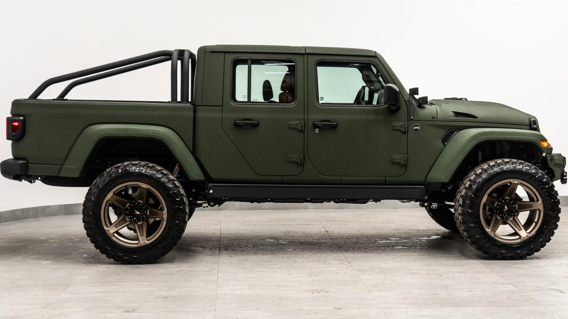 2025 JEEP GLADIATOR in Green, photo 6 of 57