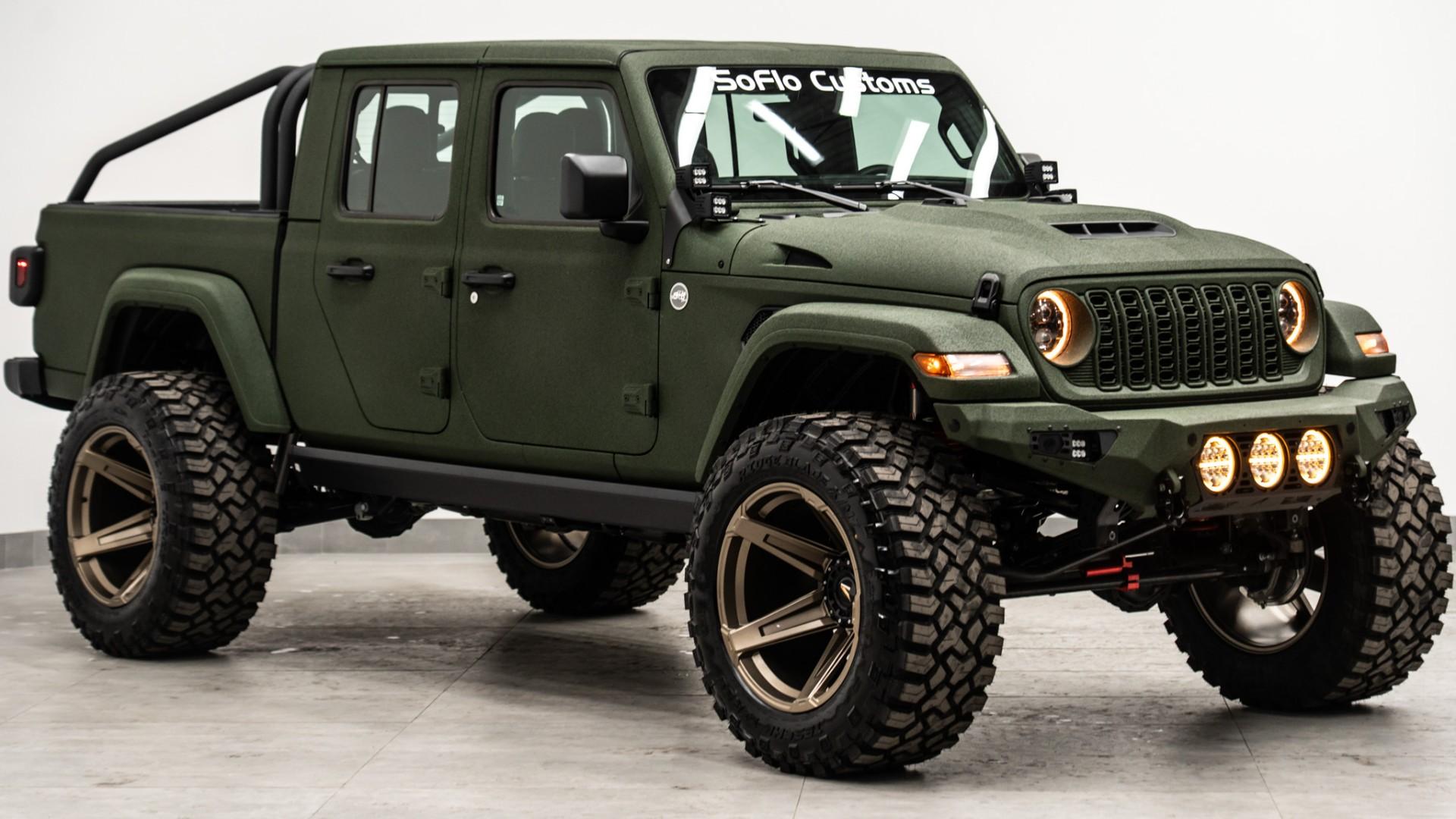 2025 JEEP GLADIATOR in Green, photo 5 of 57