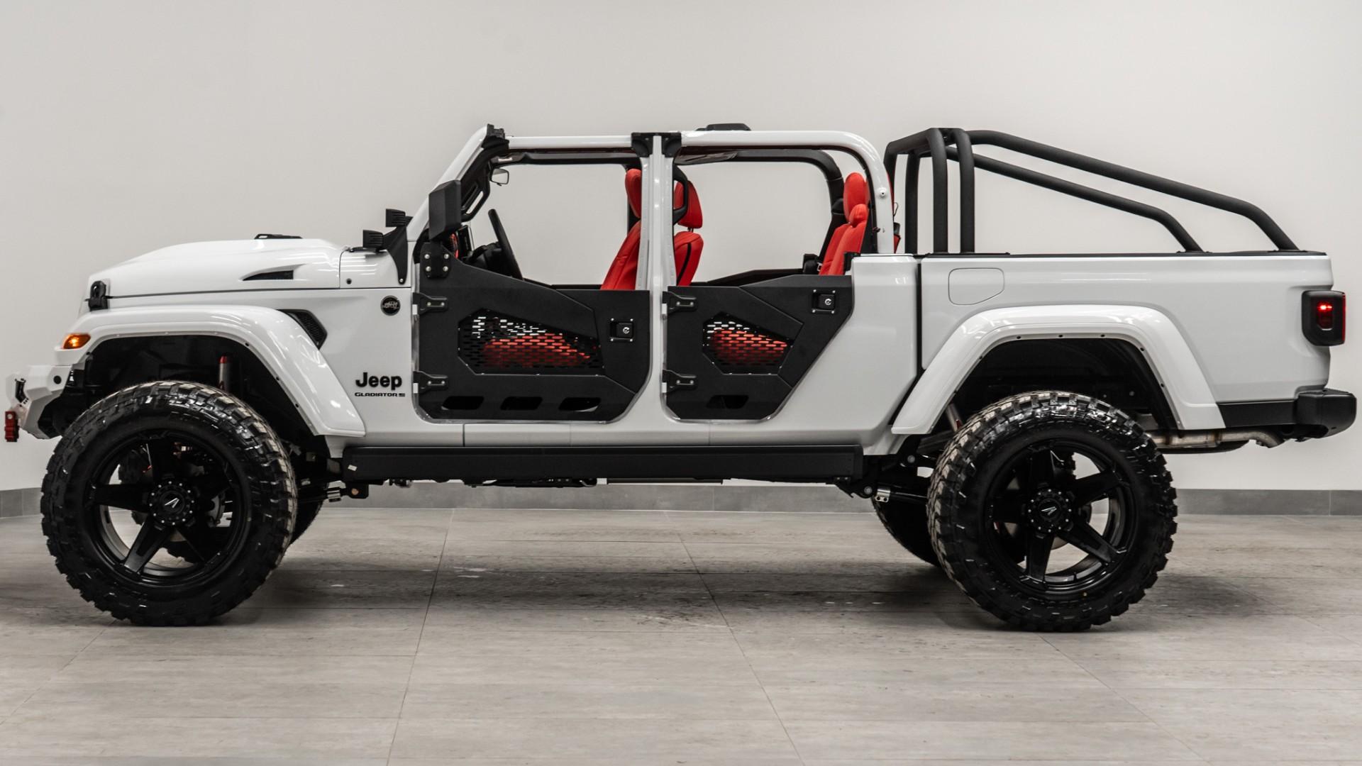 2025 JEEP GLADIATOR in BRIGHT WHITE CLEARCOAT, photo 30 of 59