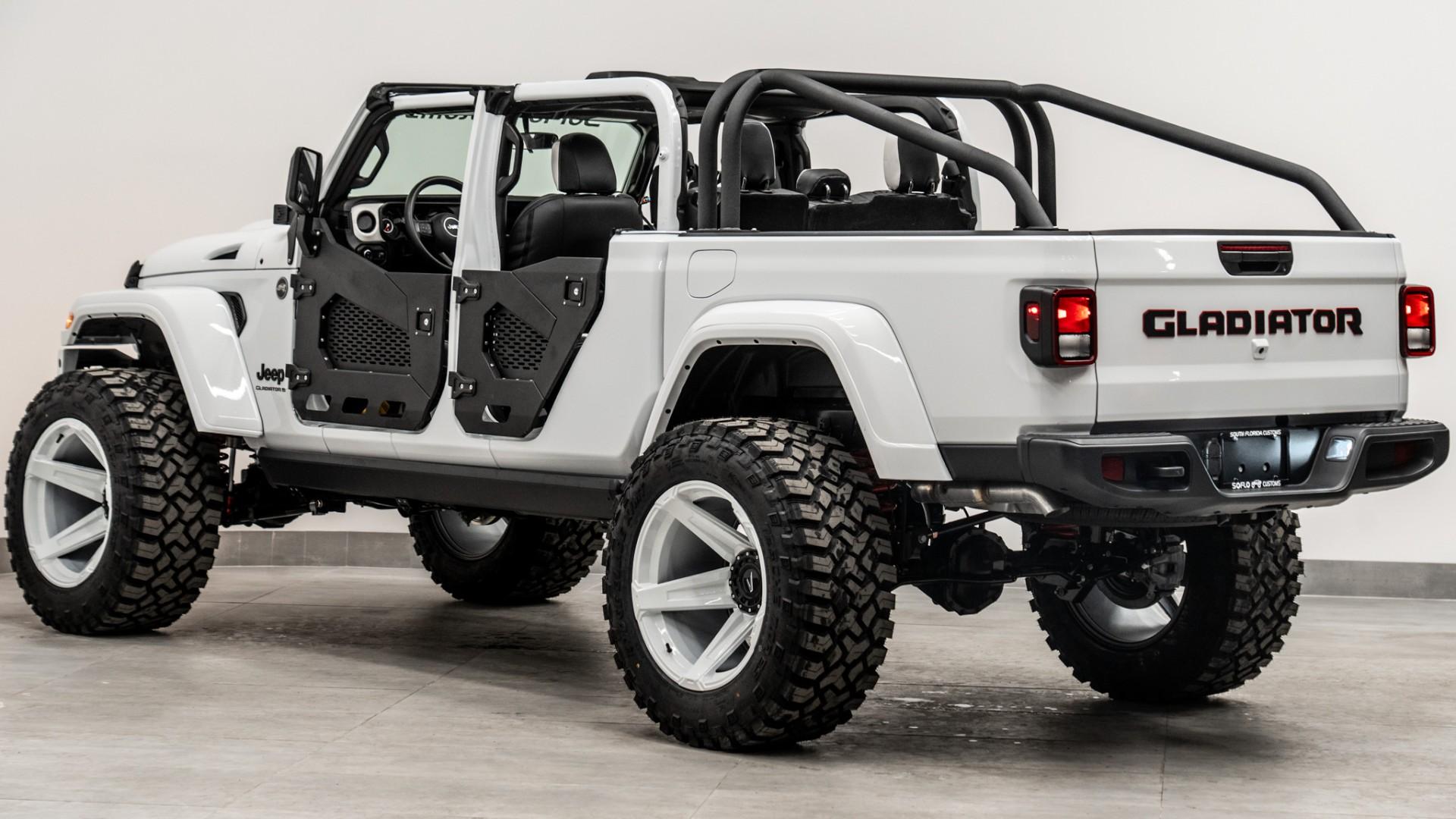 2025 JEEP GLADIATOR in BRIGHT WHITE CLEARCOAT, photo 6 of 53