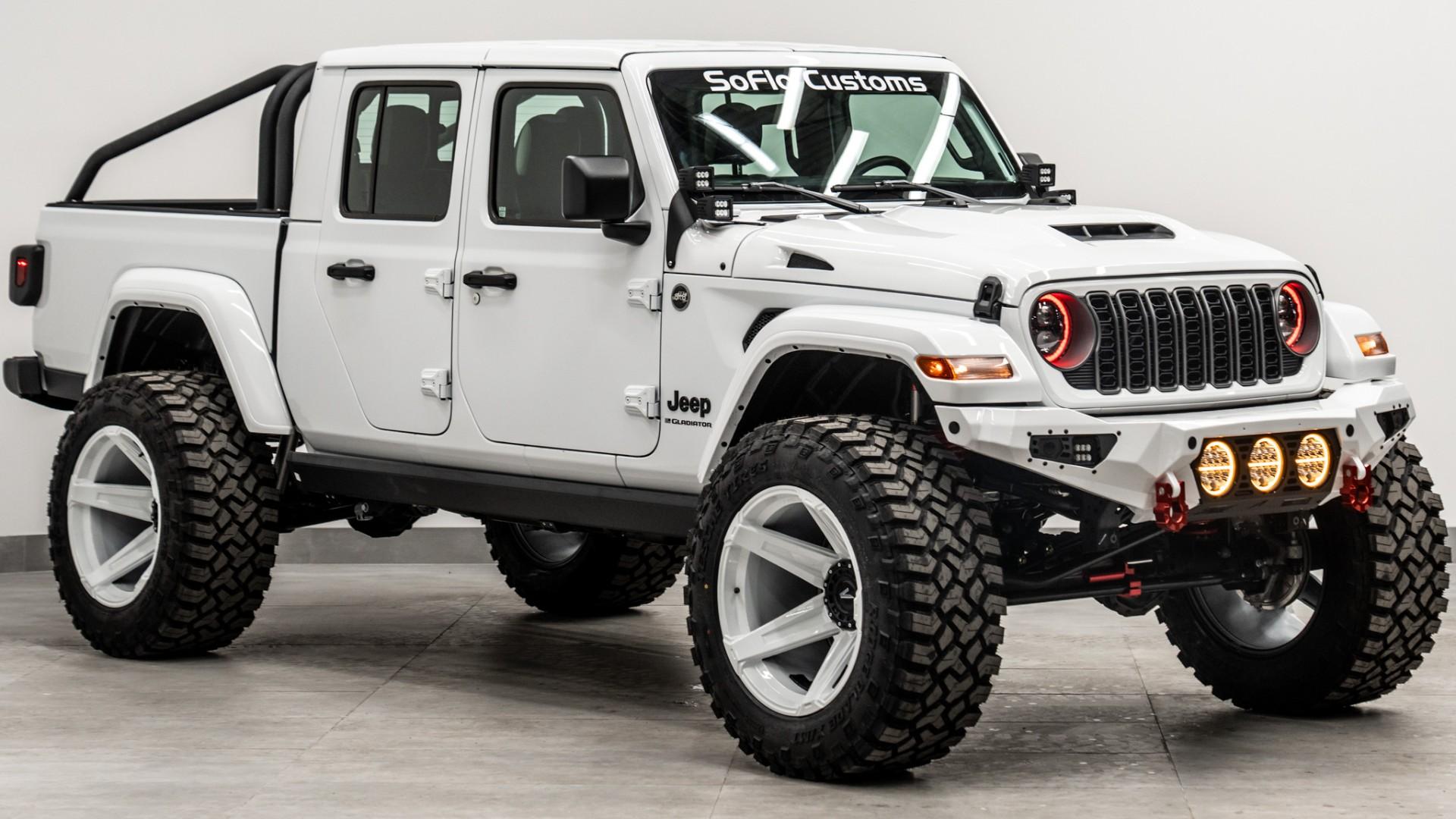 2025 JEEP GLADIATOR in BRIGHT WHITE CLEARCOAT, photo 26 of 53