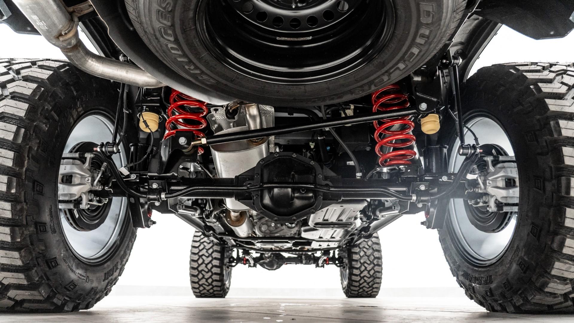 2025 JEEP GLADIATOR in BRIGHT WHITE CLEARCOAT, photo 52 of 53