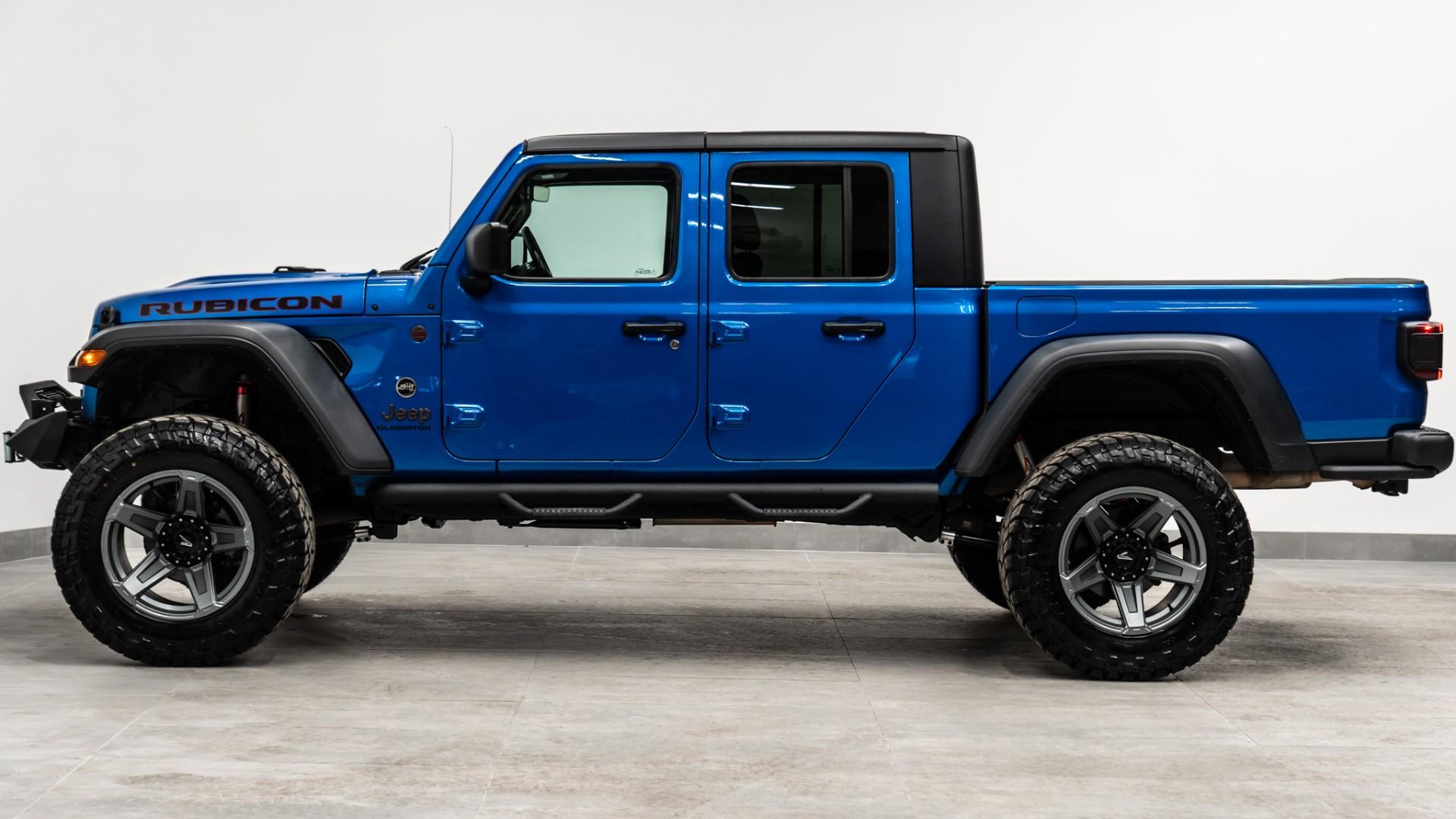 2022 JEEP GLADIATOR in HYDRO BLUE PEARLCOAT, photo 10 of 60