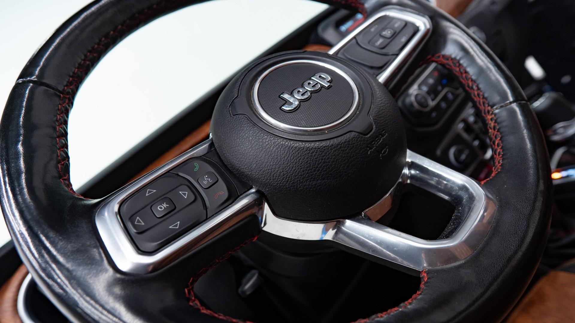 2022 JEEP GLADIATOR in HYDRO BLUE PEARLCOAT, photo 26 of 60