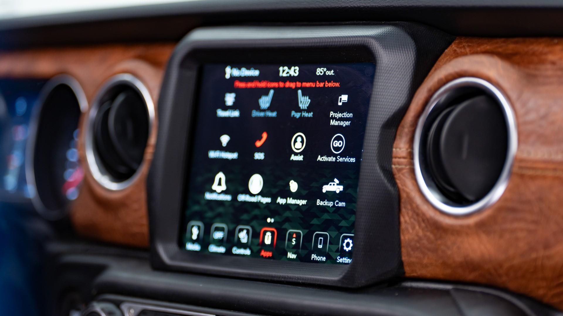 2022 JEEP GLADIATOR in HYDRO BLUE PEARLCOAT, photo 32 of 60