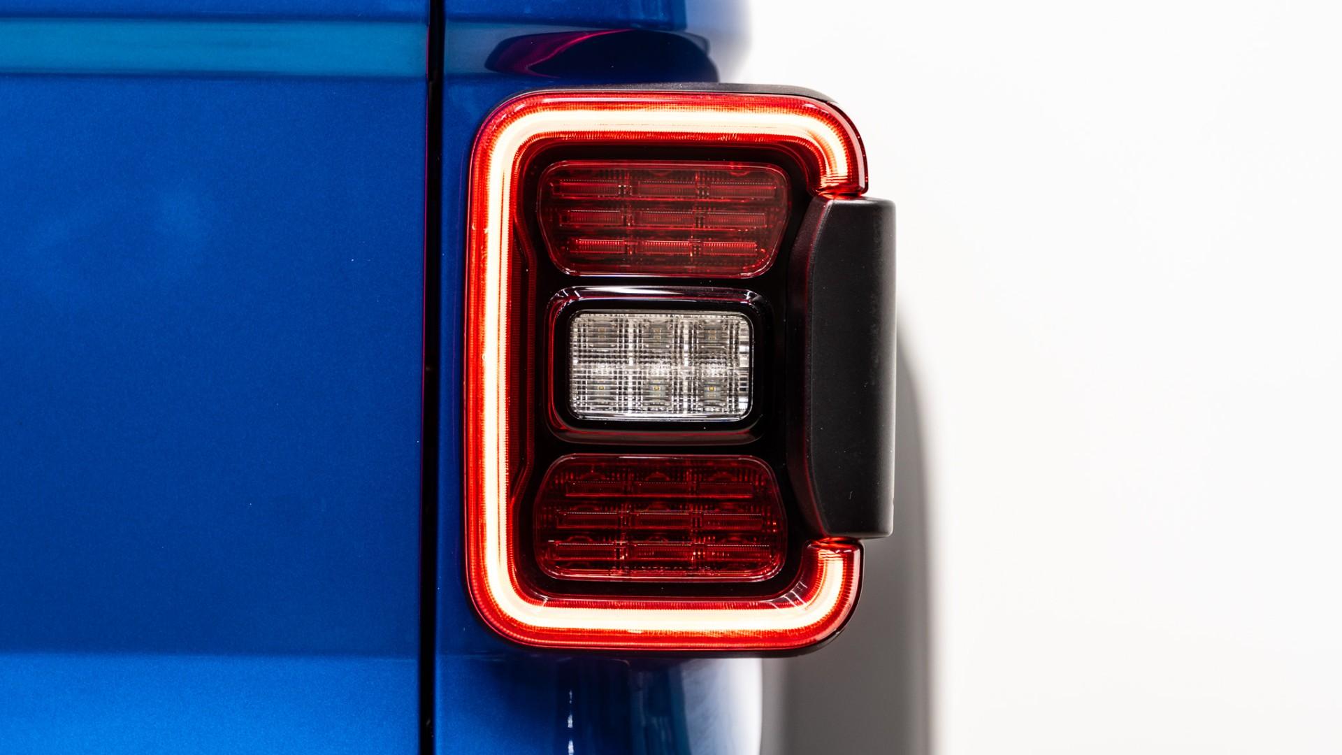 2022 JEEP GLADIATOR in HYDRO BLUE PEARLCOAT, photo 53 of 60