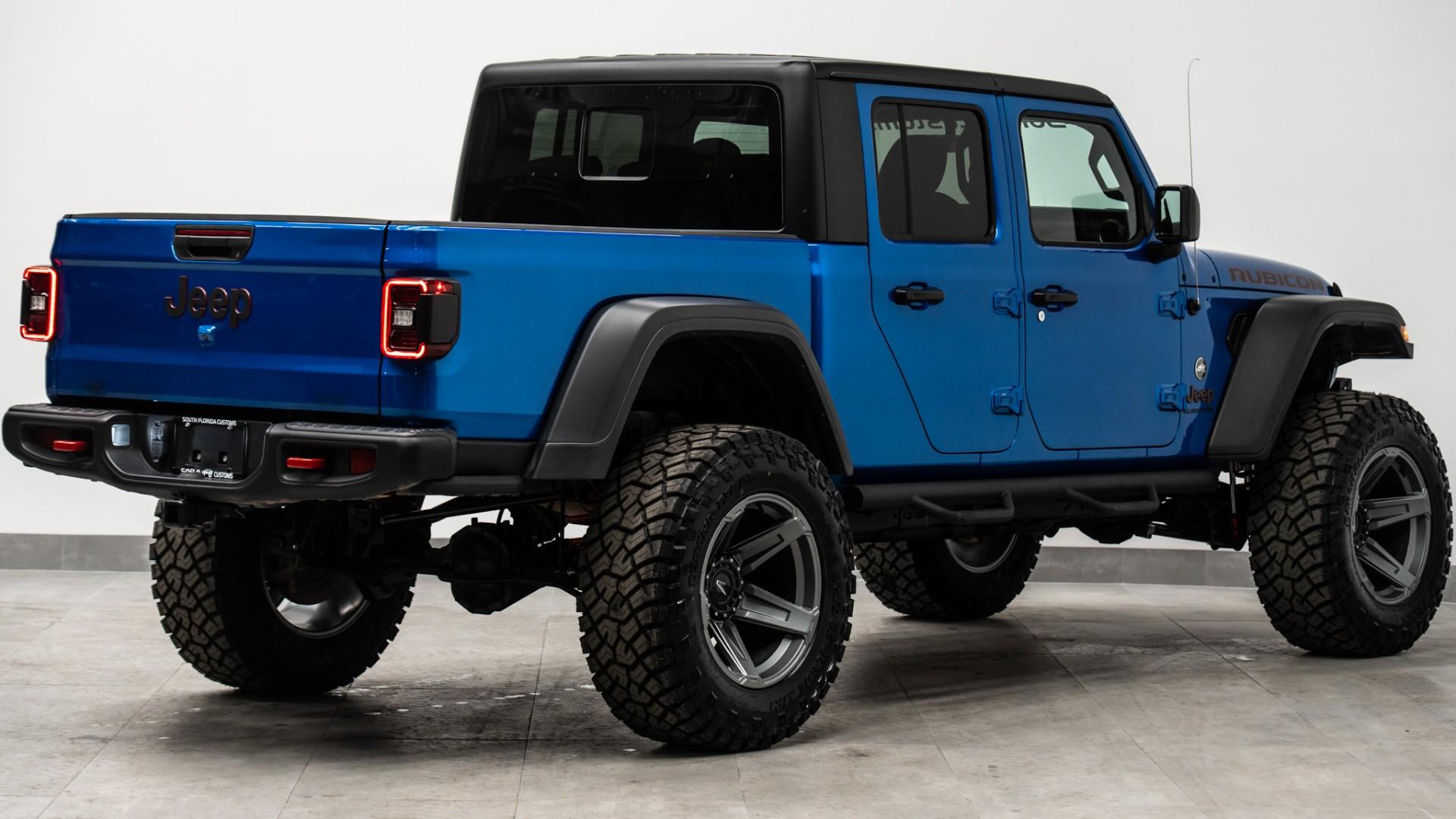 2022 JEEP GLADIATOR in HYDRO BLUE PEARLCOAT, photo 7 of 60