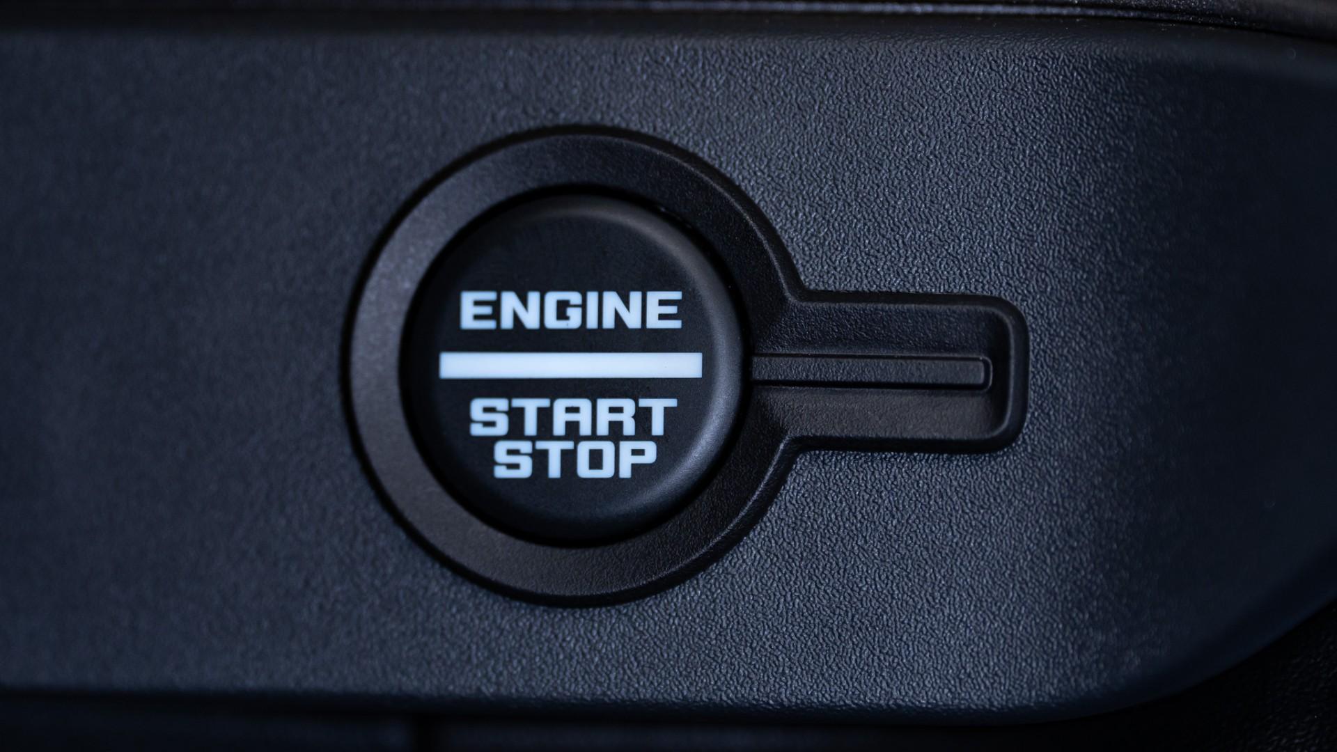 2025 FORD BRONCO in Black, photo 27 of 51