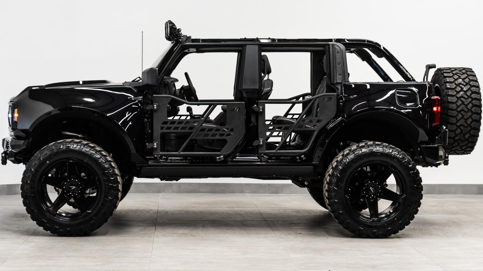 2025 FORD BRONCO in Black, photo 33 of 51