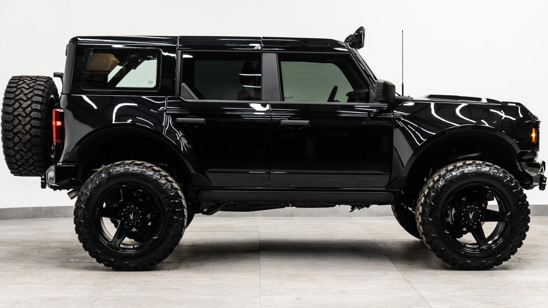 2025 FORD BRONCO in Black, photo 7 of 51