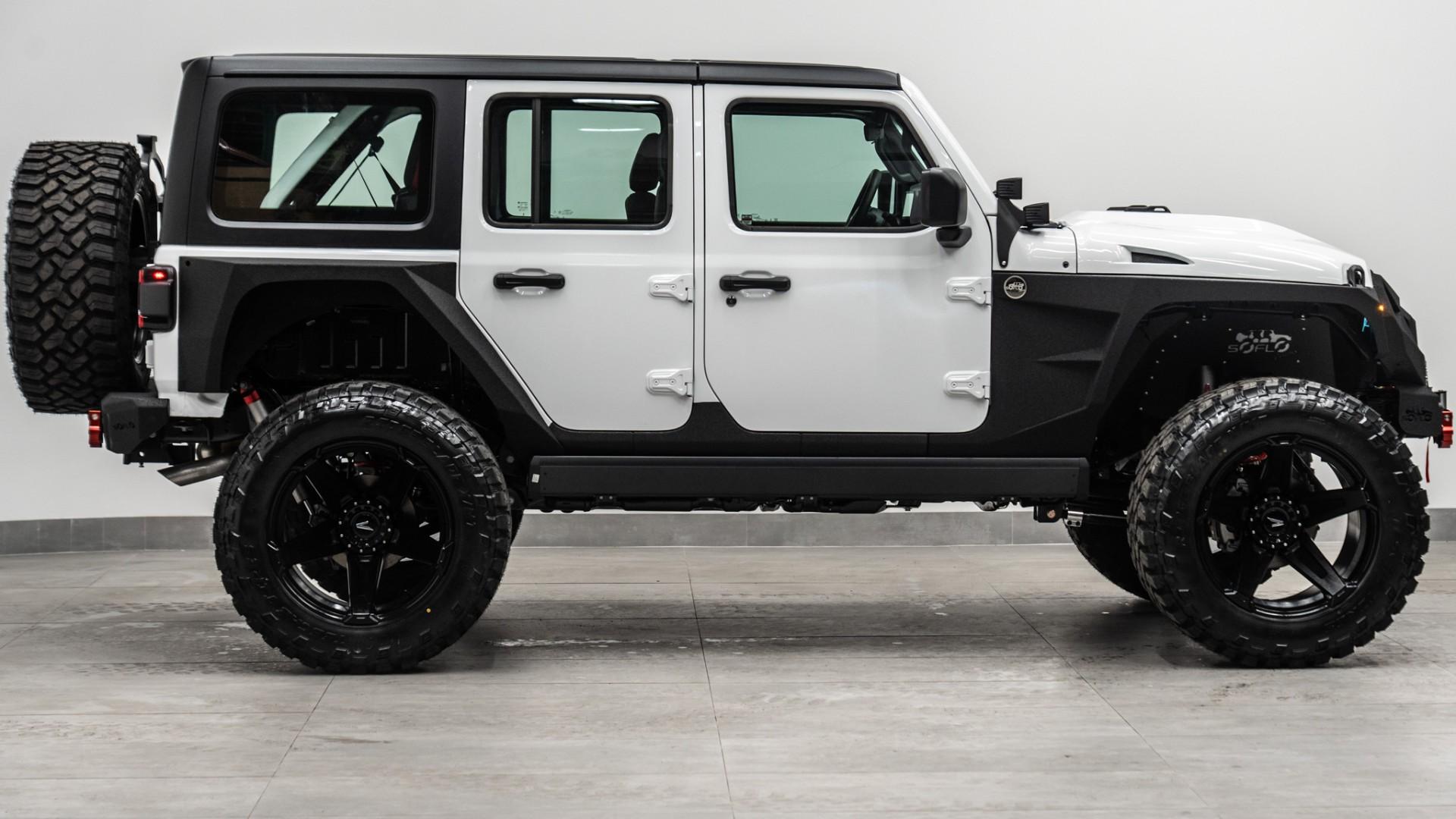 2026 JEEP WRANGLER in BRIGHT WHITE CLEARCOAT, photo 8 of 54