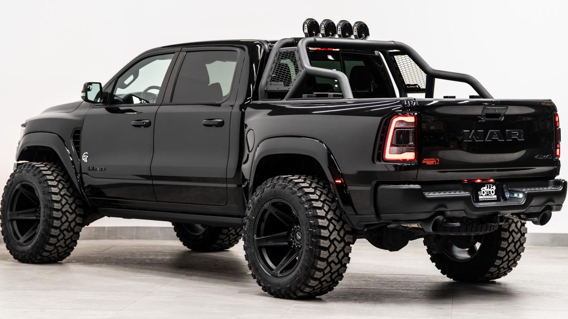 2024 RAM TRX in DIAMOND BLACK CRYSTAL PEARLCOAT, photo 10 of 49
