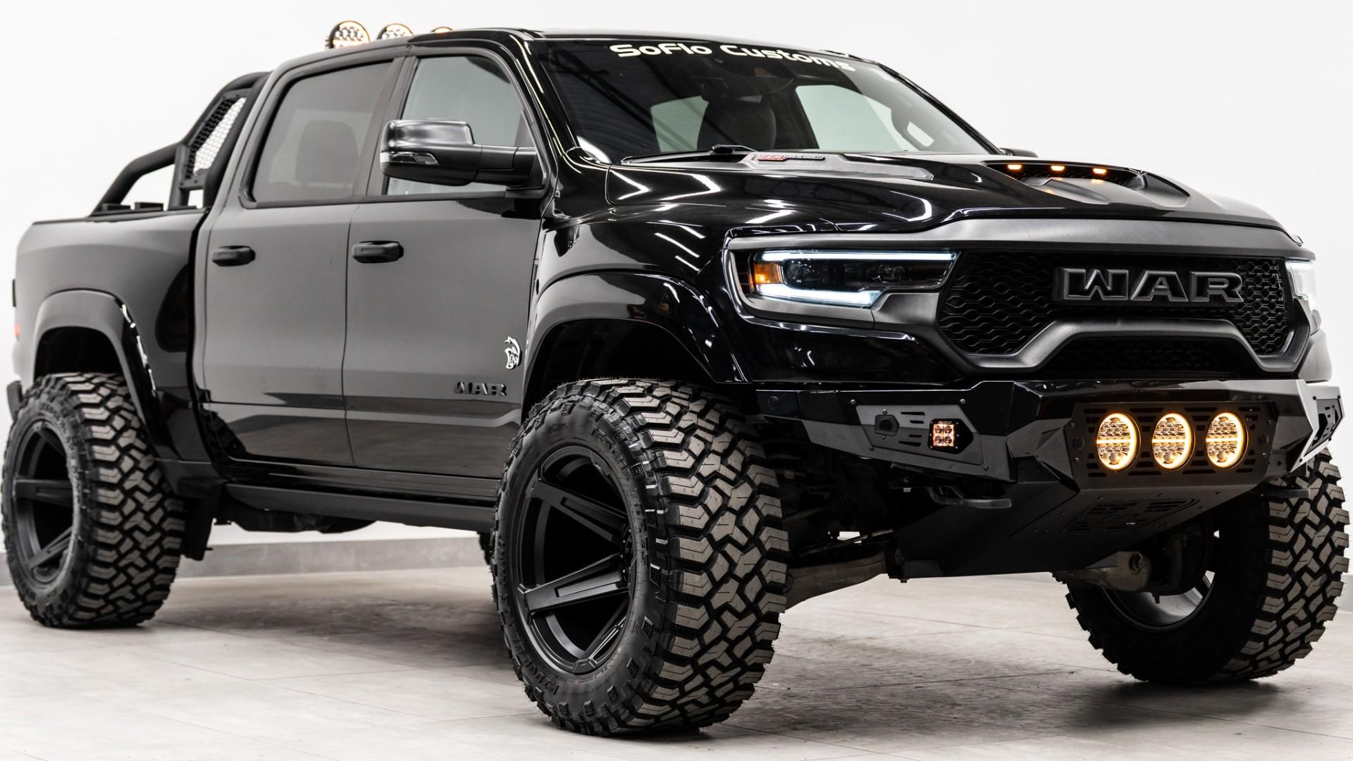 2024 RAM TRX in DIAMOND BLACK CRYSTAL PEARLCOAT, photo 5 of 49