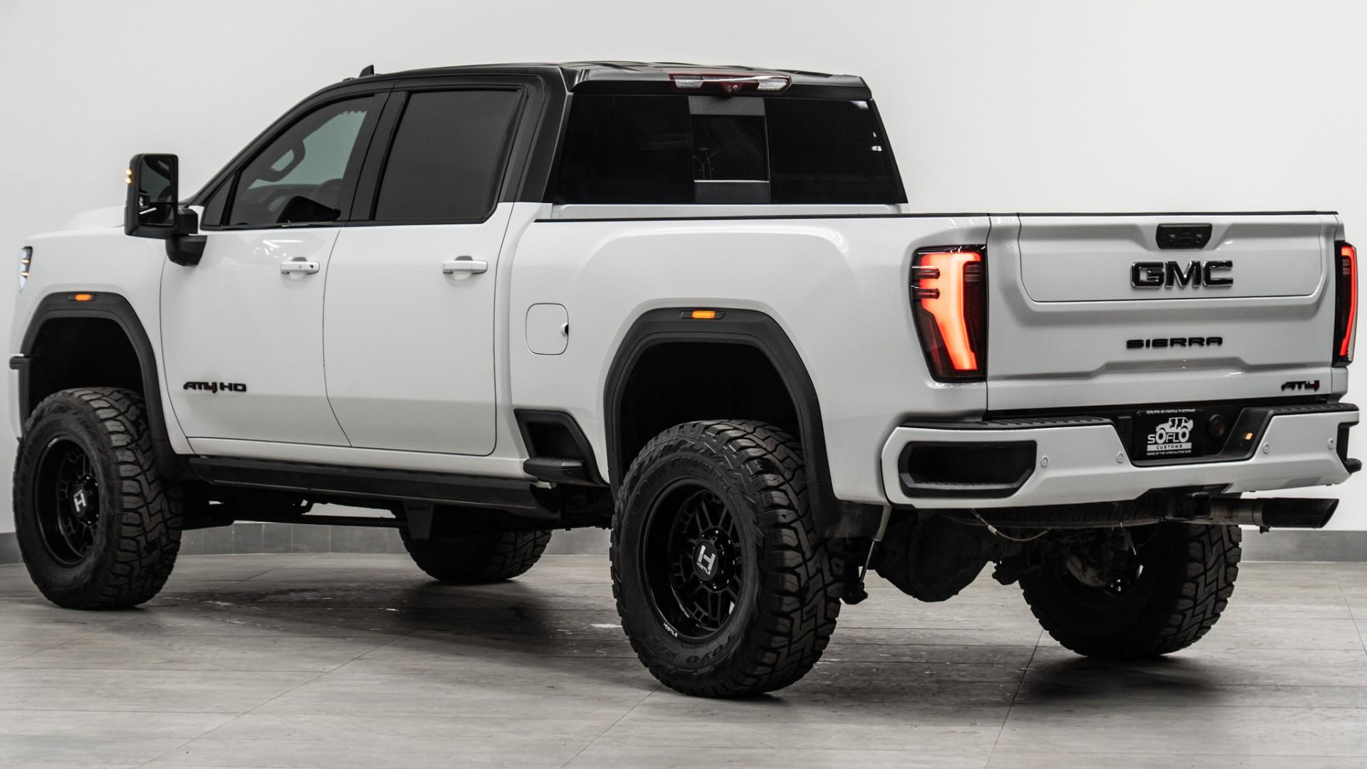 2024 GMC SIERRA 2500HD in White, photo 10 of 41