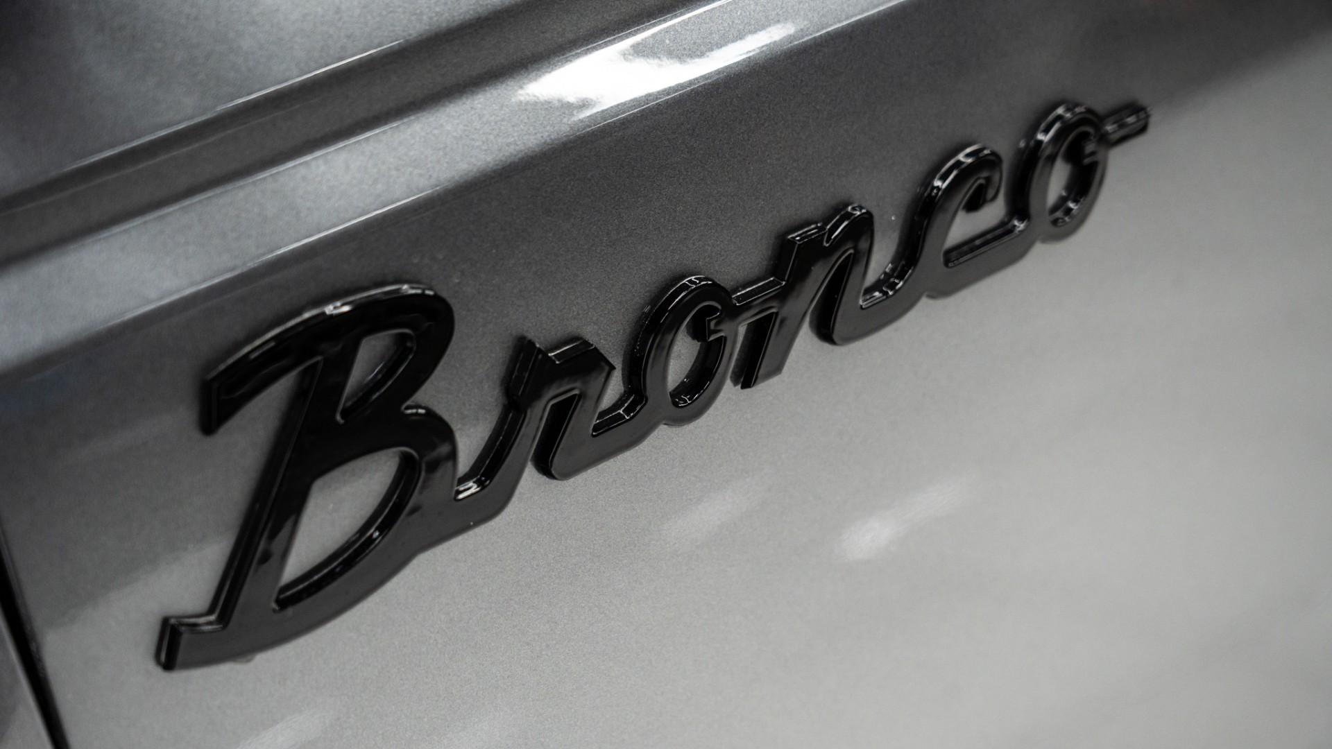 2025 FORD BRONCO in Carbonized Gray Metallic, photo 25 of 40