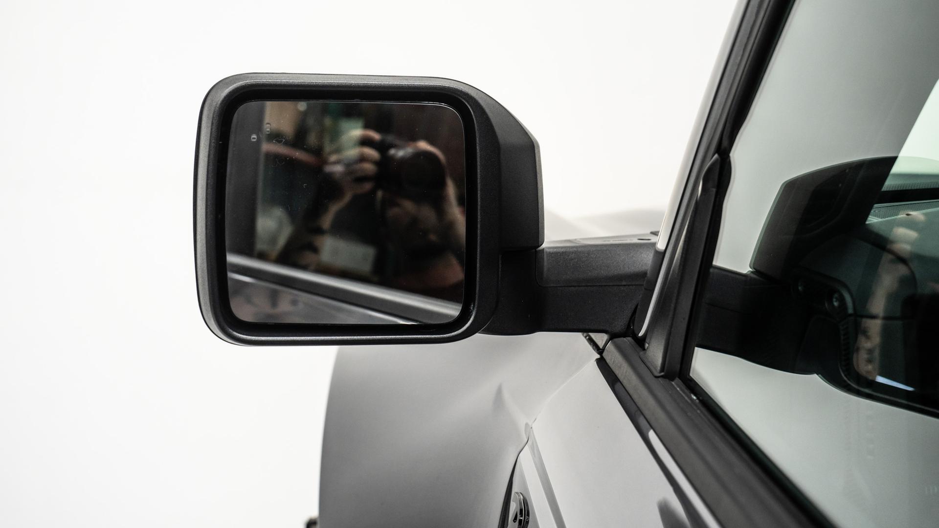 2025 FORD BRONCO in Carbonized Gray Metallic, photo 22 of 40