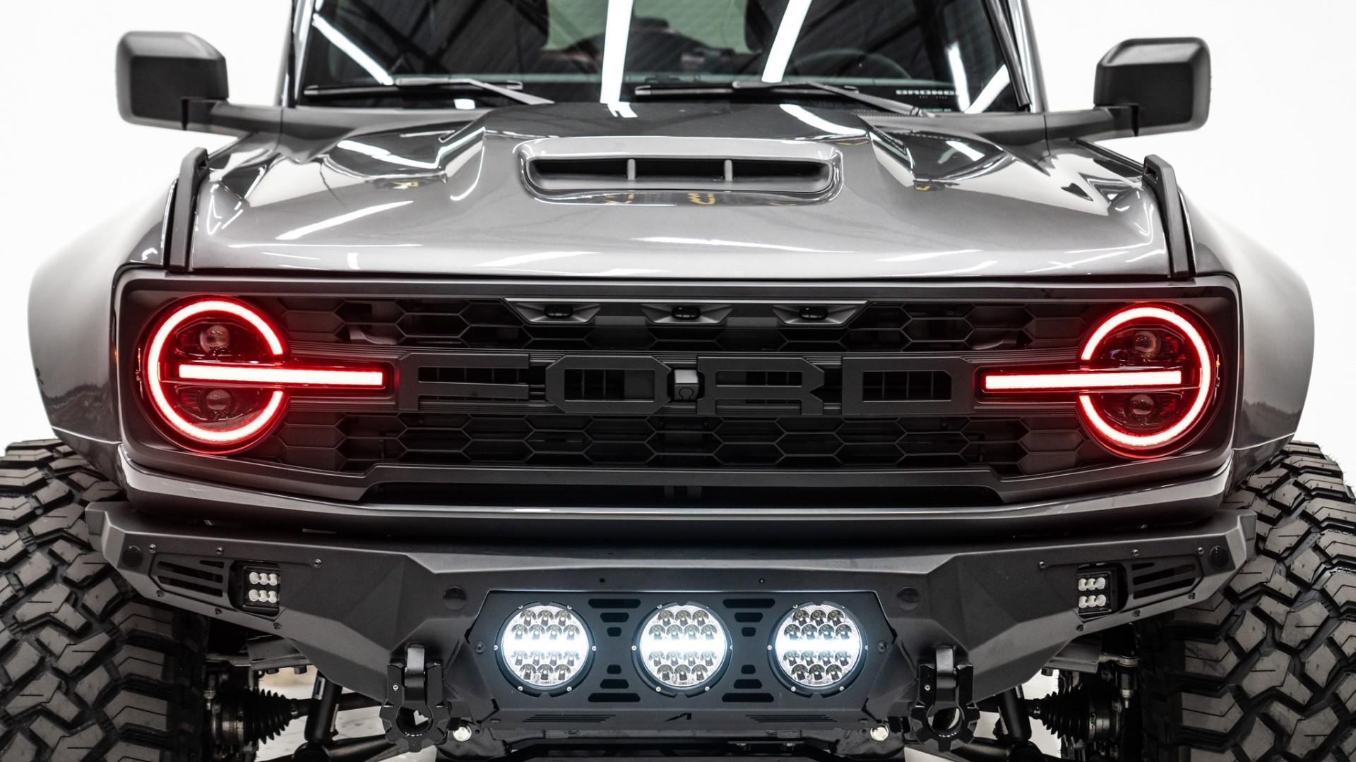 2025 FORD BRONCO in Carbonized Gray Metallic, photo 15 of 40