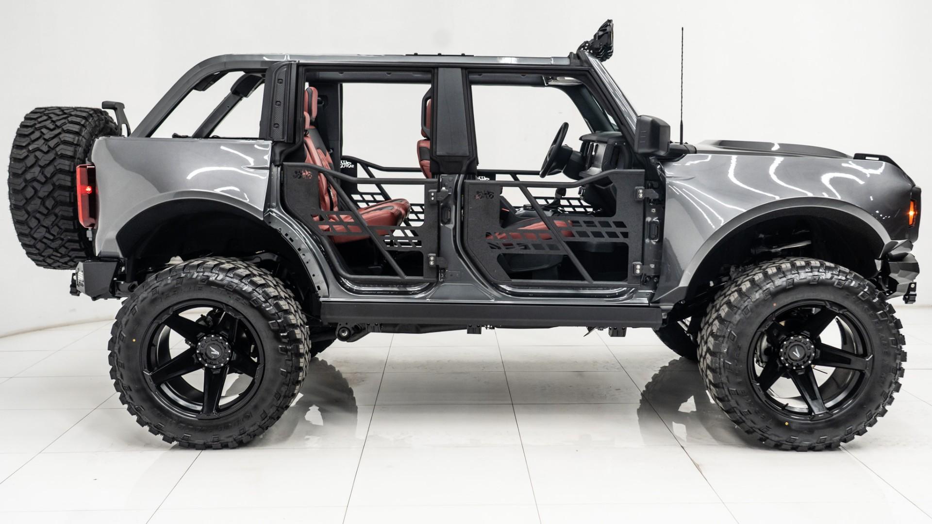2025 FORD BRONCO in Carbonized Gray Metallic, photo 10 of 40