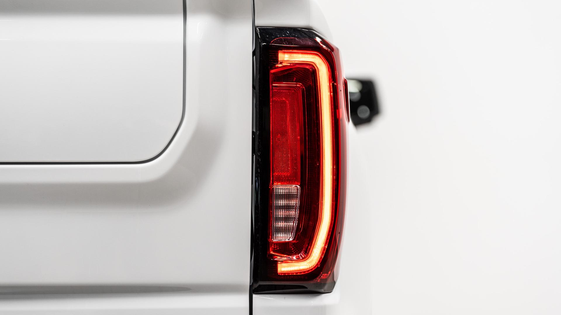 2025 GMC SIERRA 1500 in White, photo 13 of 46