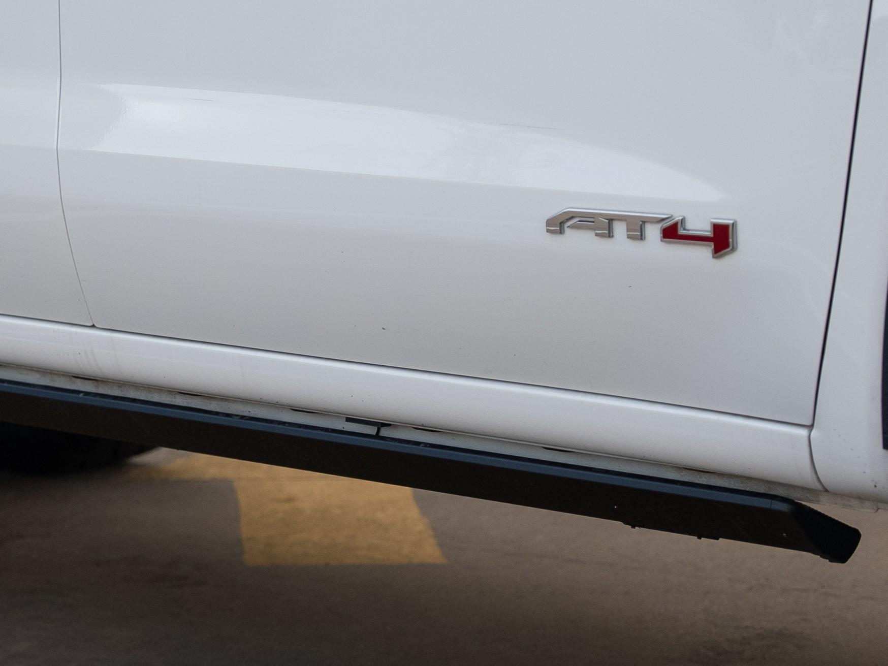 2025 GMC SIERRA 1500 in White, photo 35 of 46