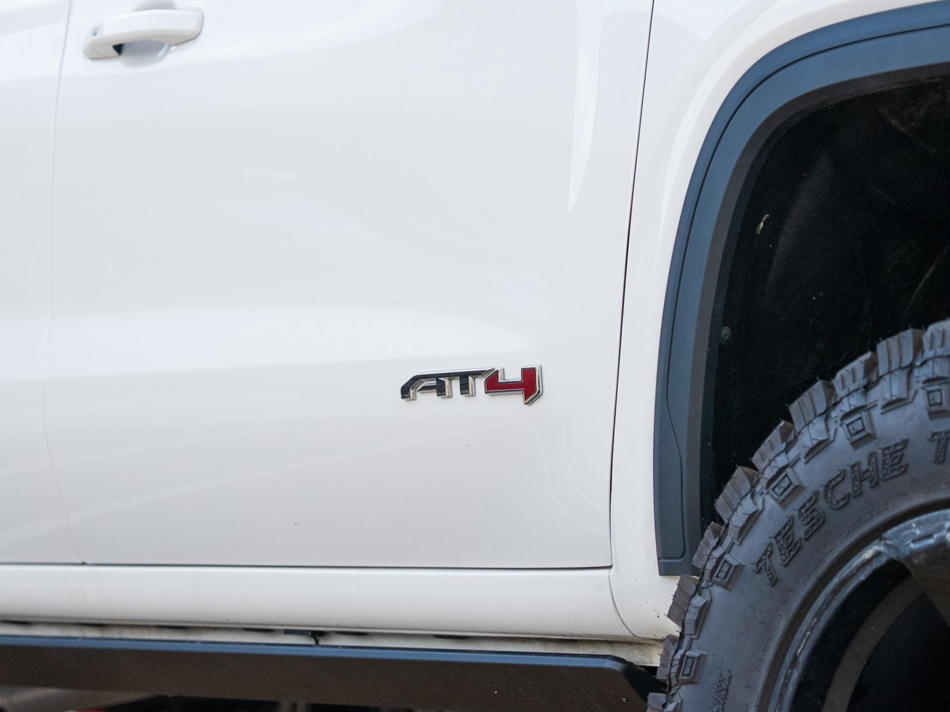 2025 GMC SIERRA 1500 in White, photo 44 of 46