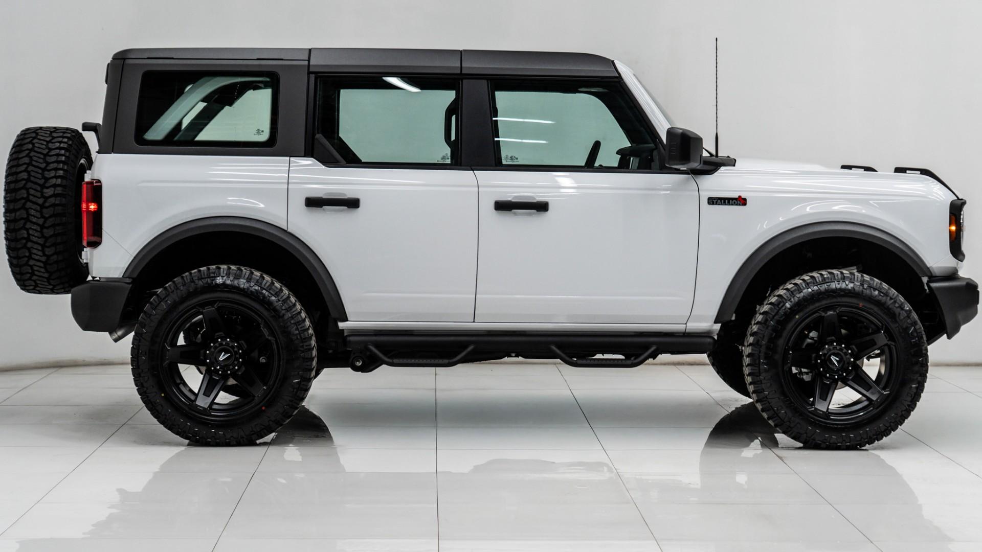 2025 FORD BRONCO in White, photo 6 of 43
